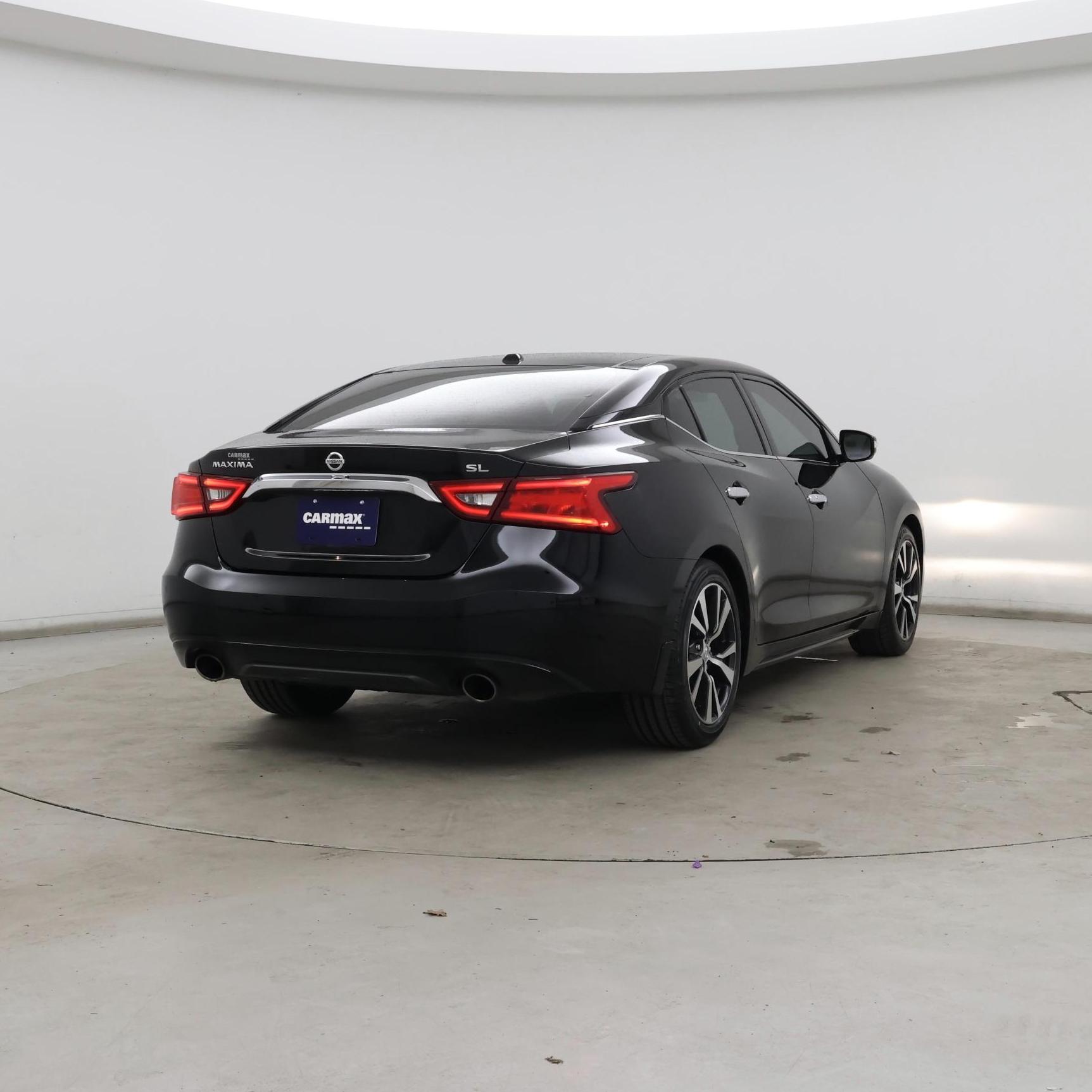 Thumbnail: 2017 Nissan Maxima - 8