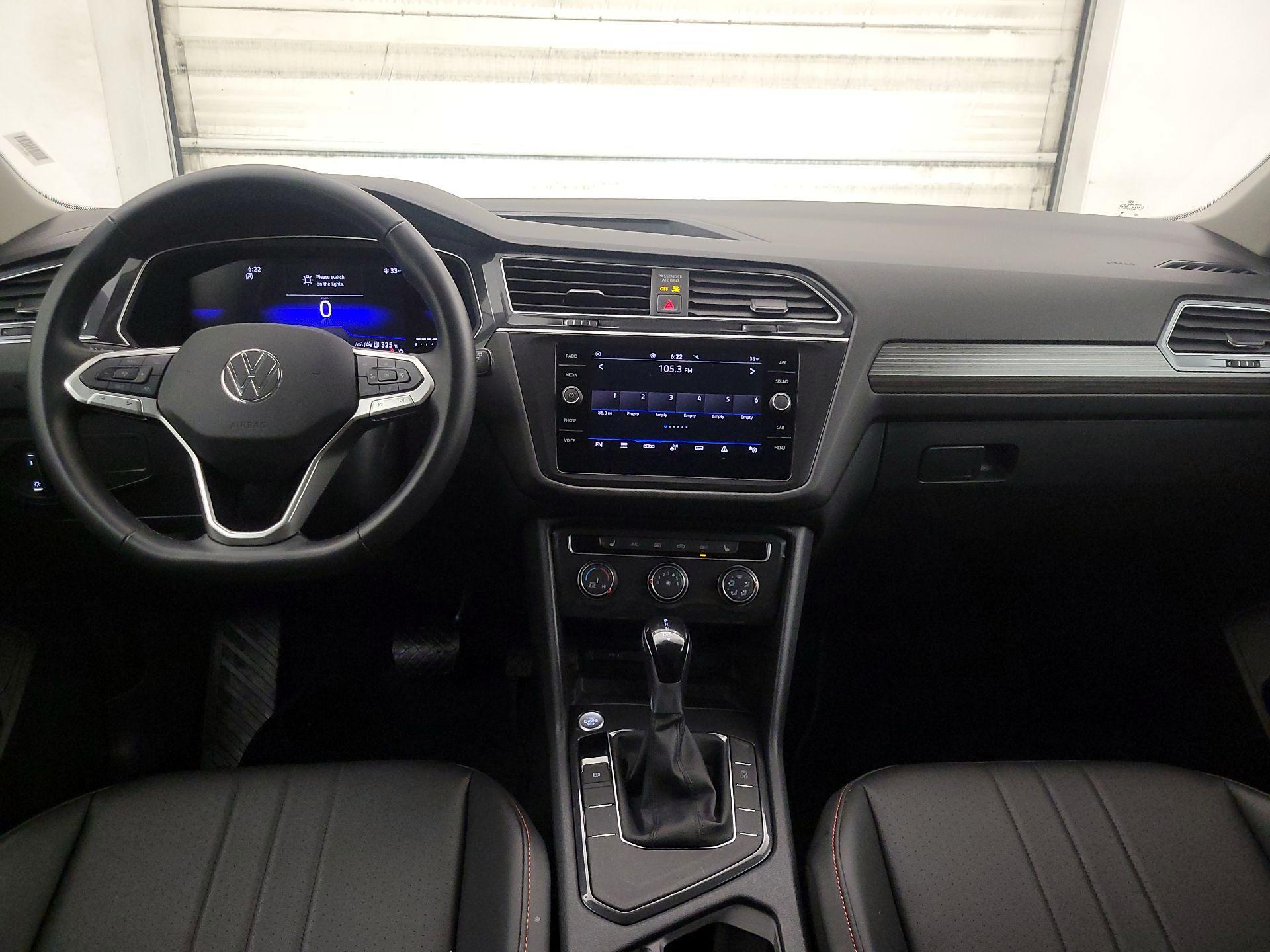 Thumbnail: 2024 Volkswagen Tiguan - 9