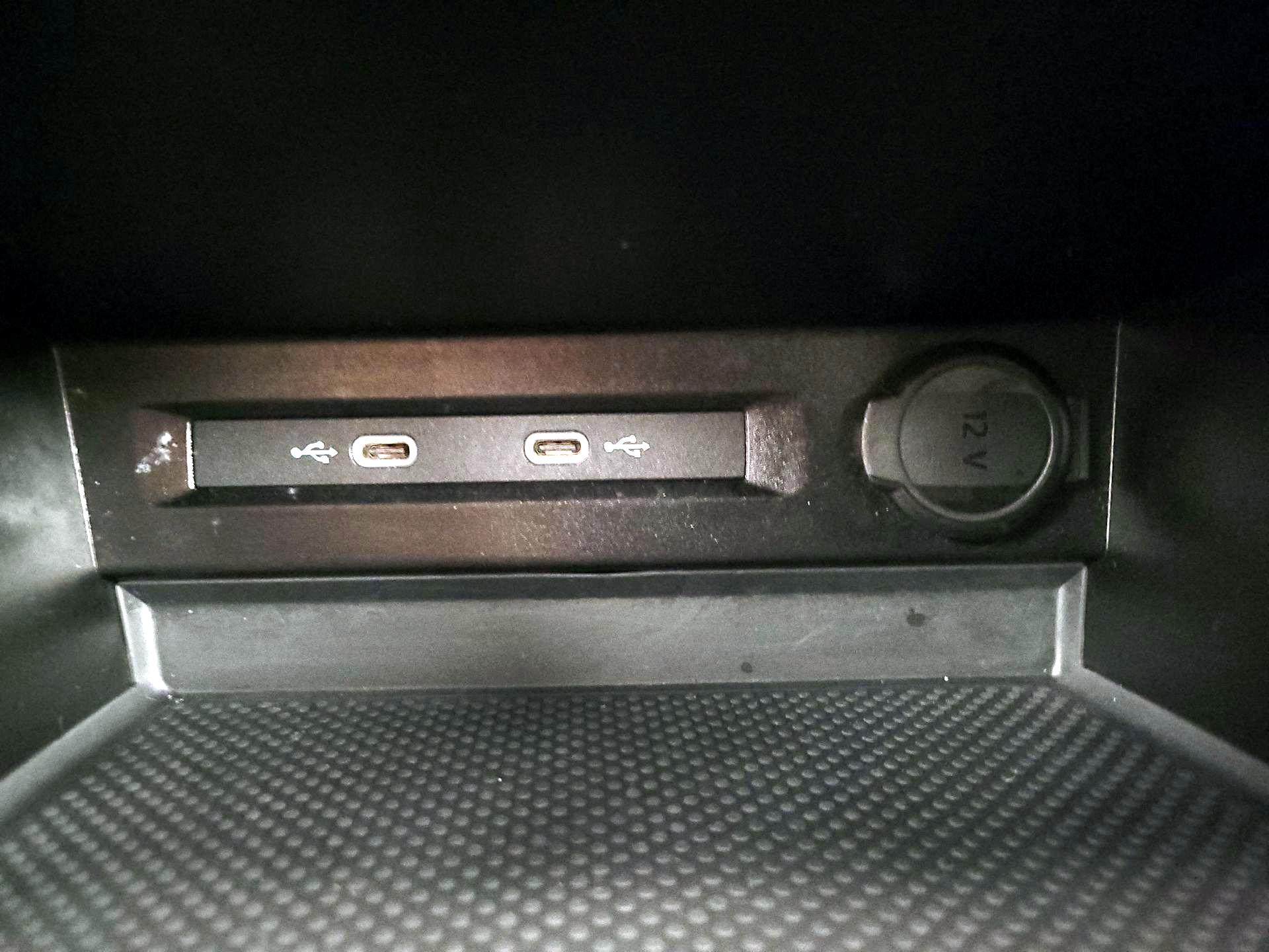 Thumbnail: 2024 Volkswagen Tiguan - 18