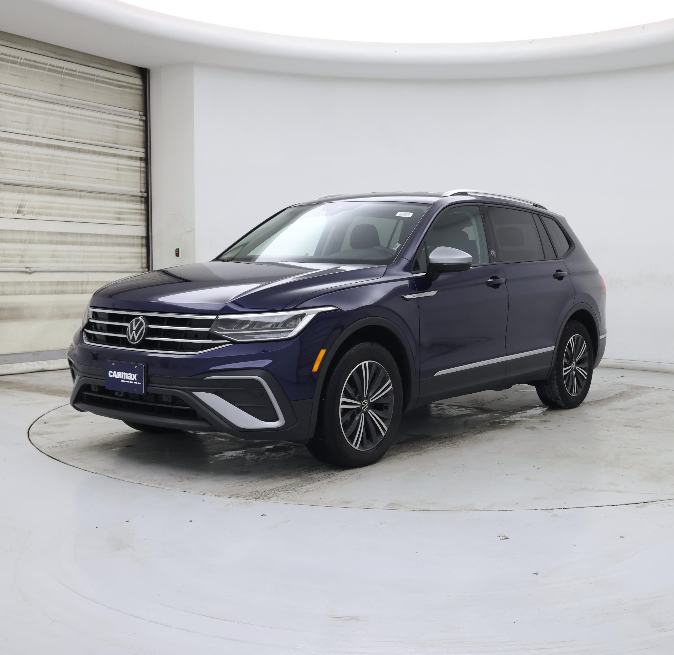 Thumbnail: 2024 Volkswagen Tiguan - 4