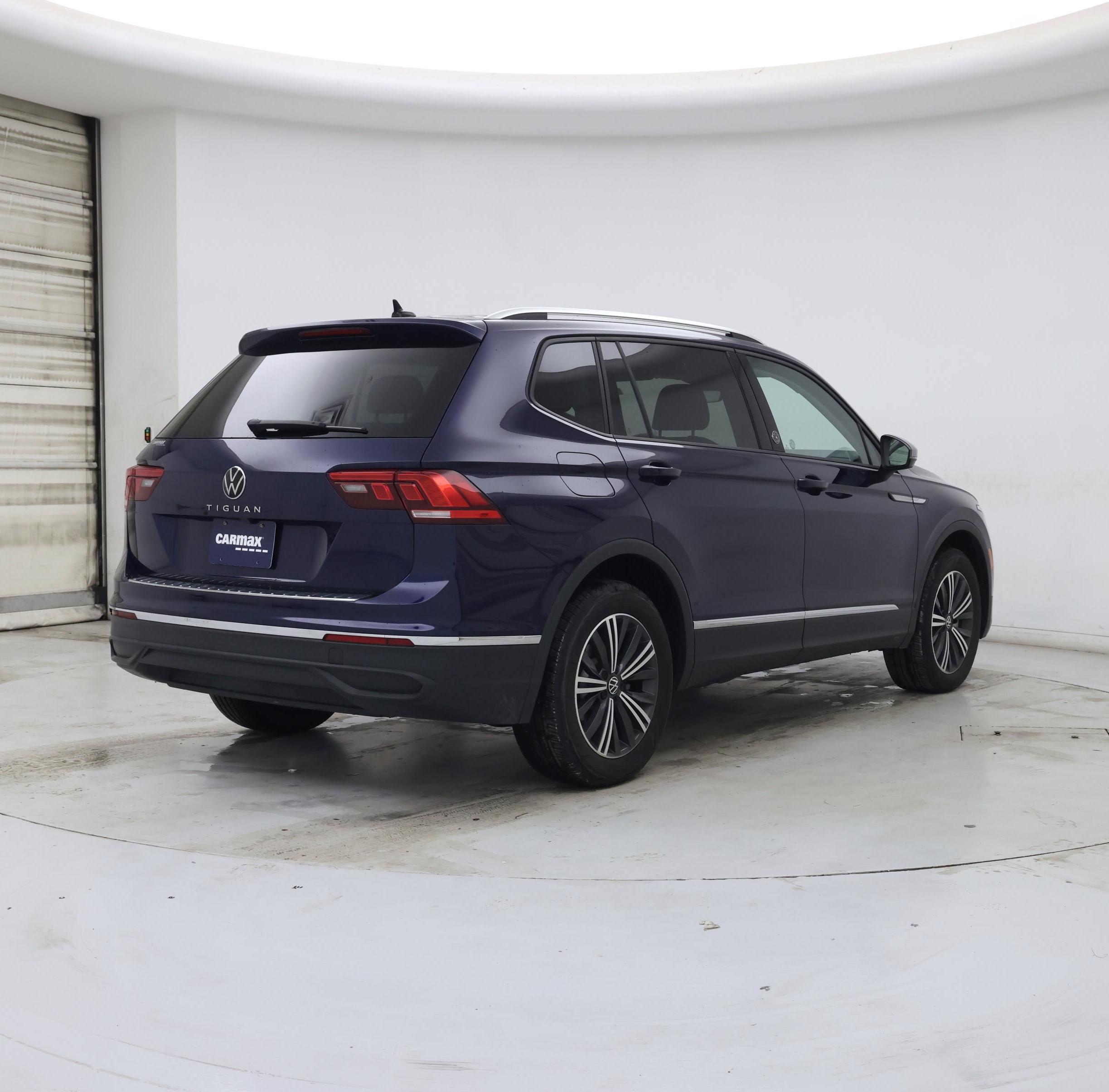 Thumbnail: 2024 Volkswagen Tiguan - 8