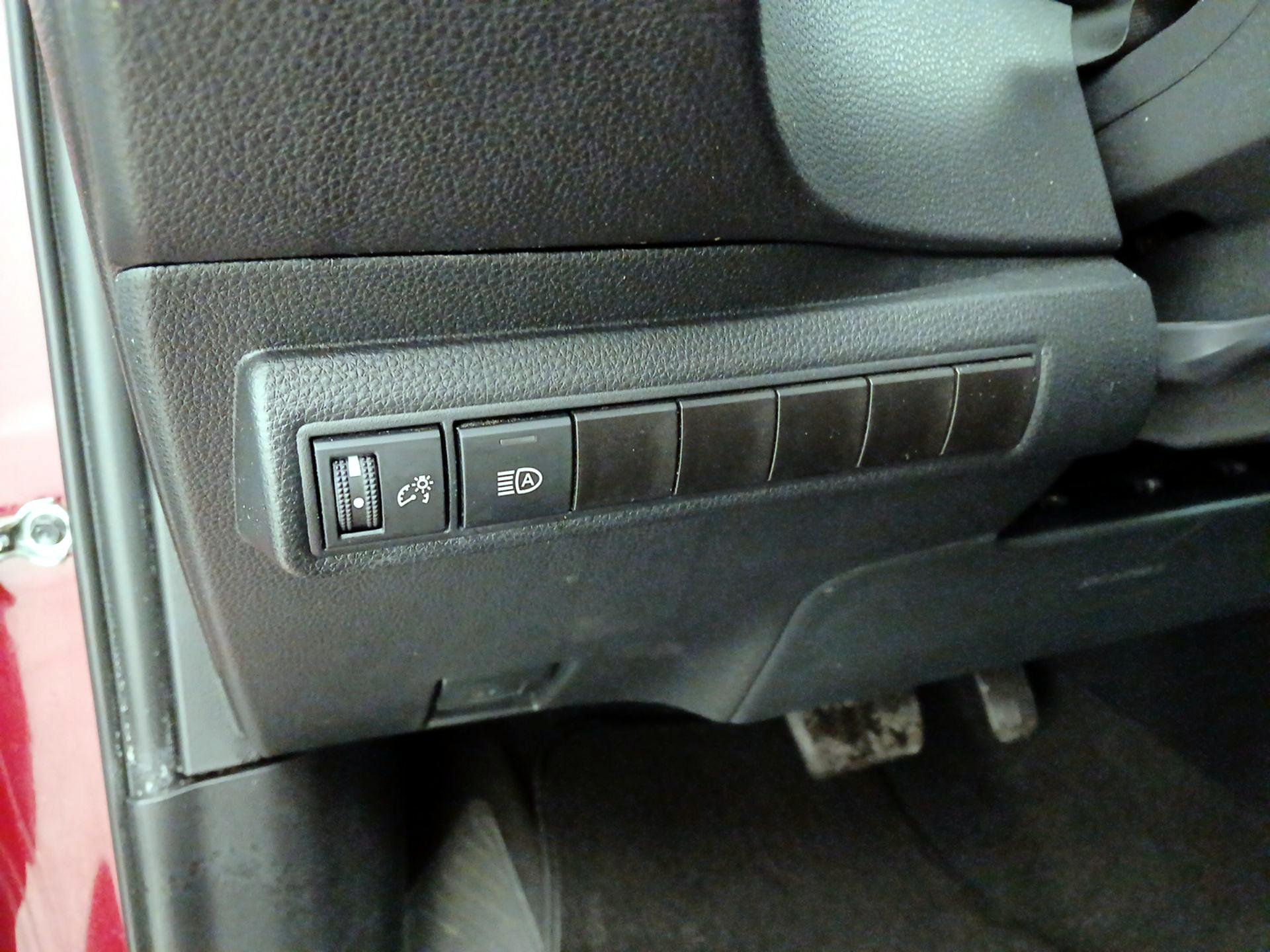 Thumbnail: 2024 Toyota Corolla - 13