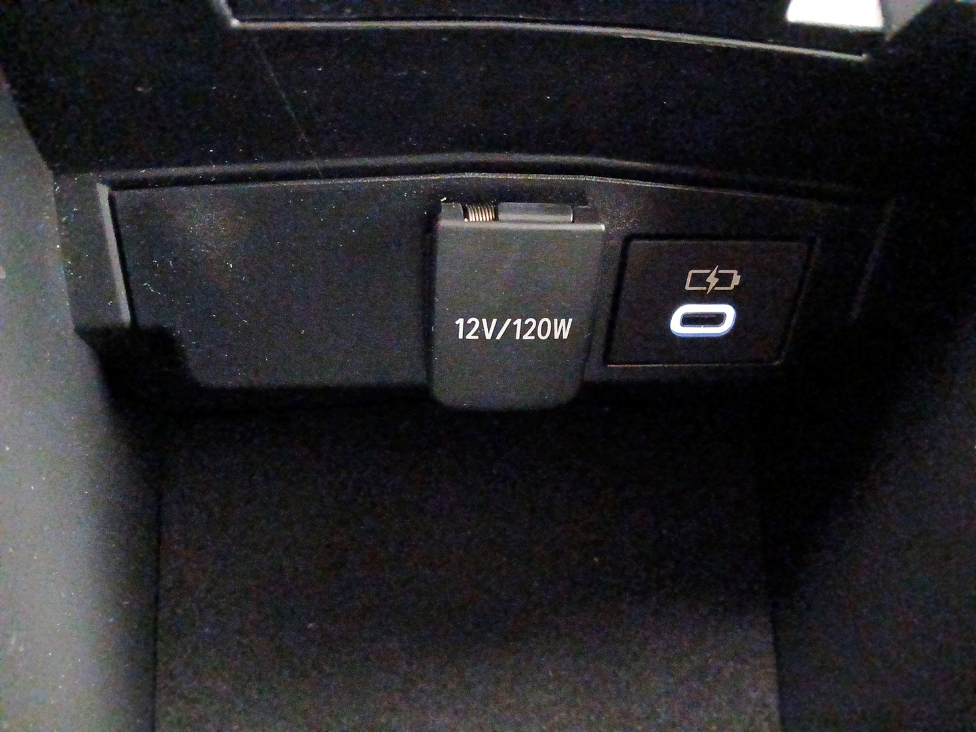 Thumbnail: 2024 Toyota Corolla - 18