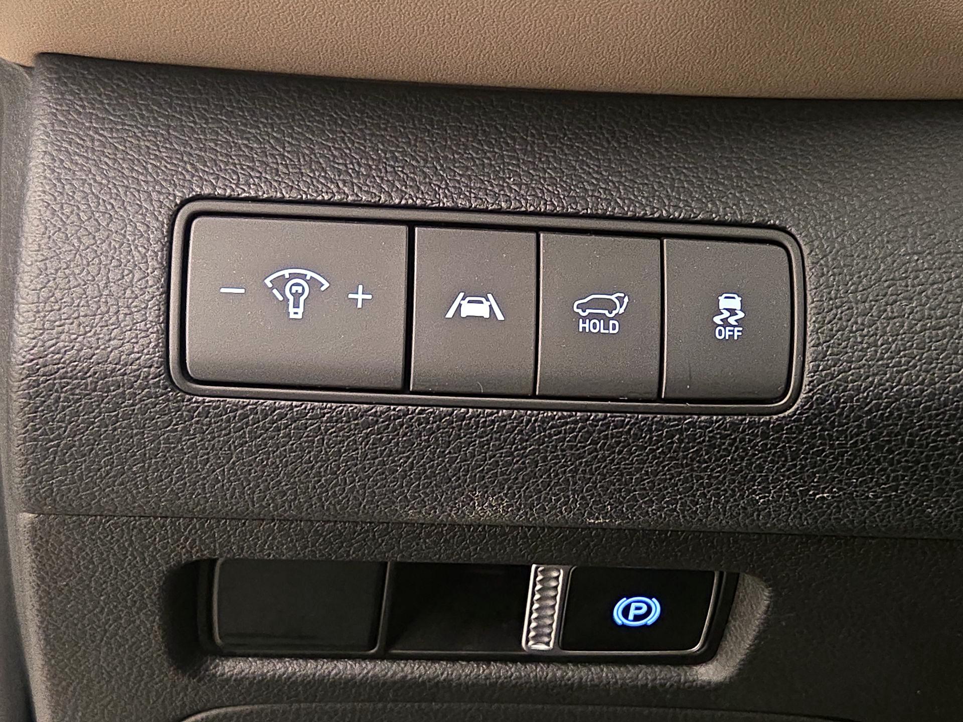 Thumbnail: 2023 Hyundai Santa Fe - 13