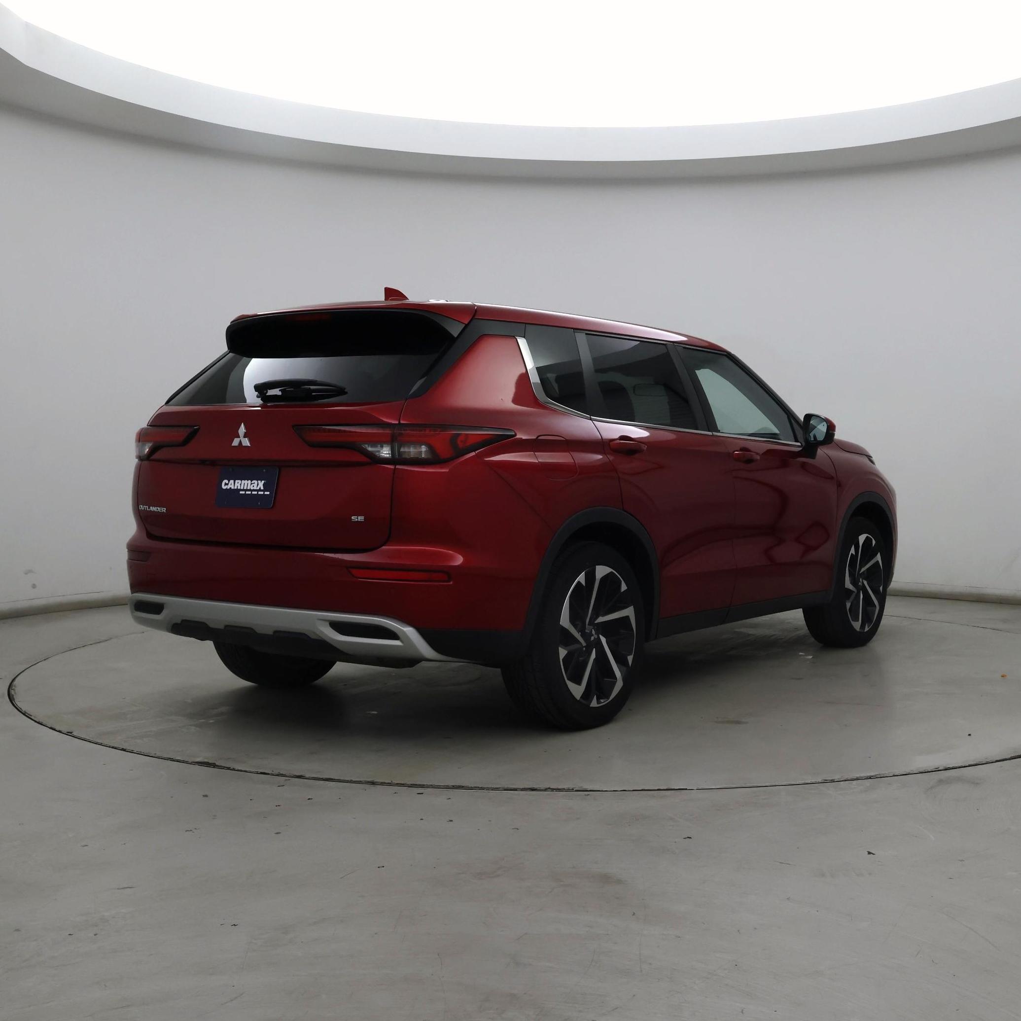 Thumbnail: 2022 Mitsubishi Outlander - 8