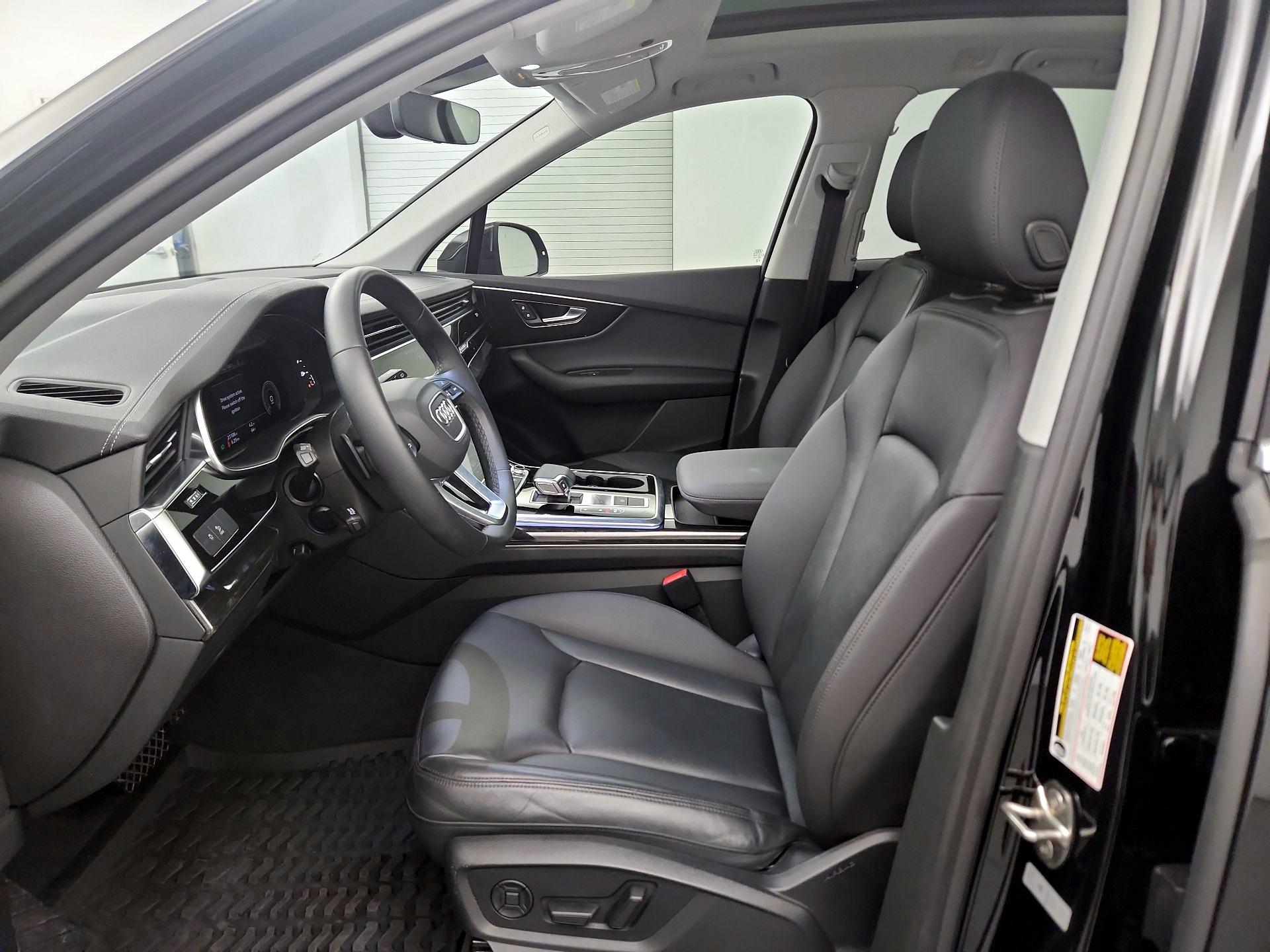 Thumbnail: 2023 Audi Q7 - 9