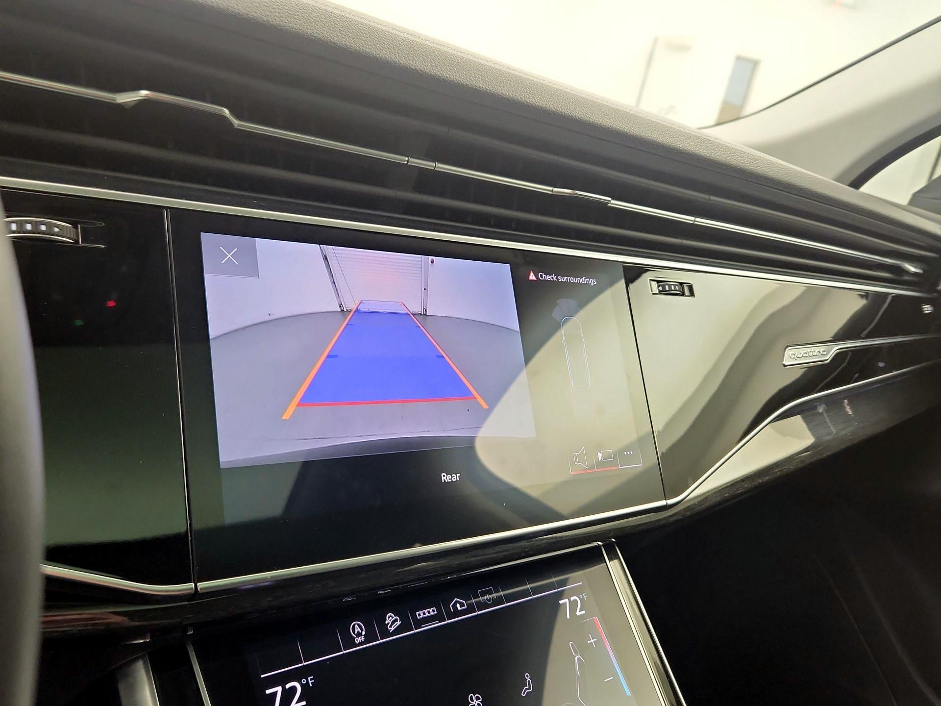 Thumbnail: 2023 Audi Q7 - 13