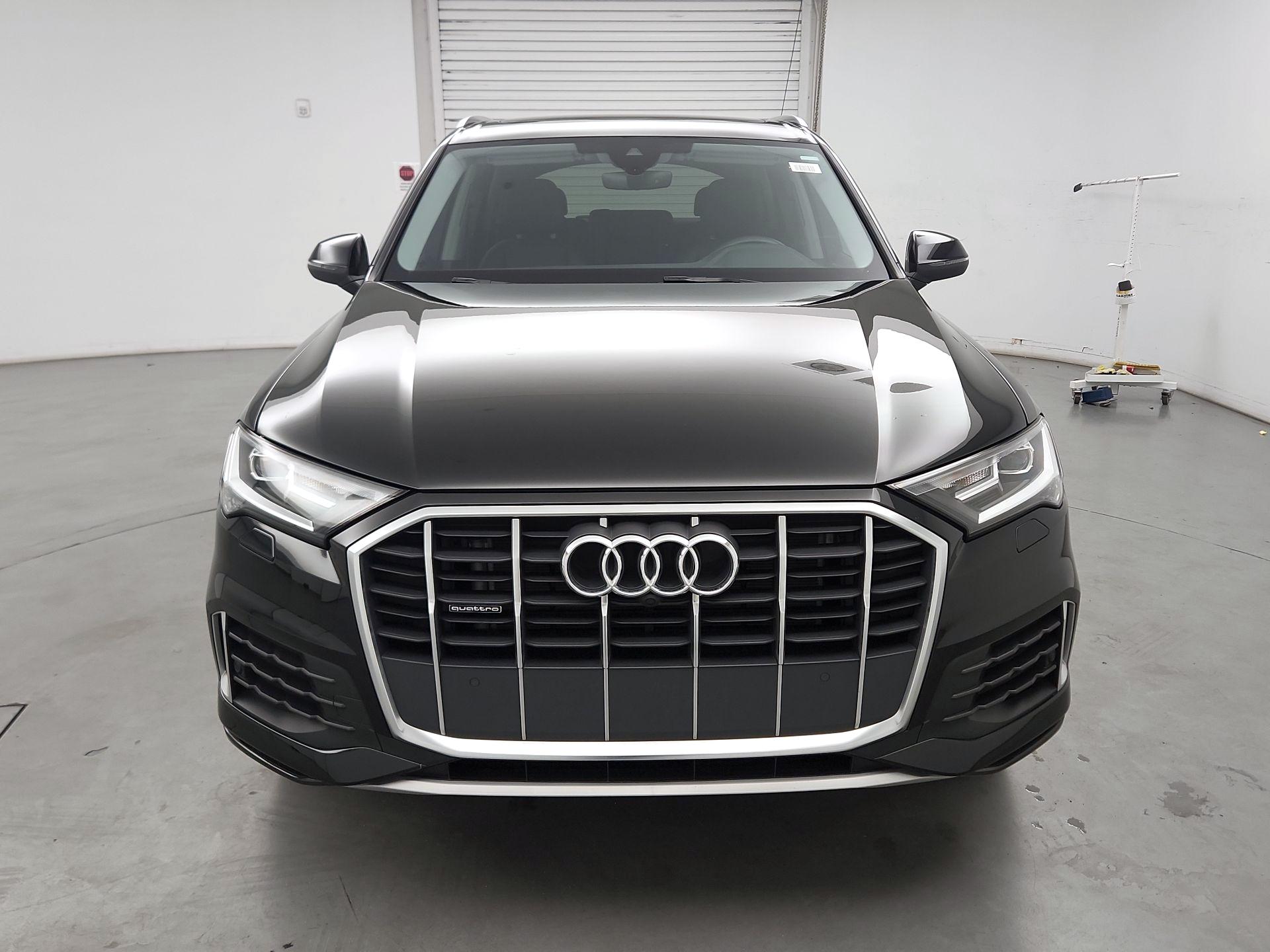 Thumbnail: 2023 Audi Q7 - 2