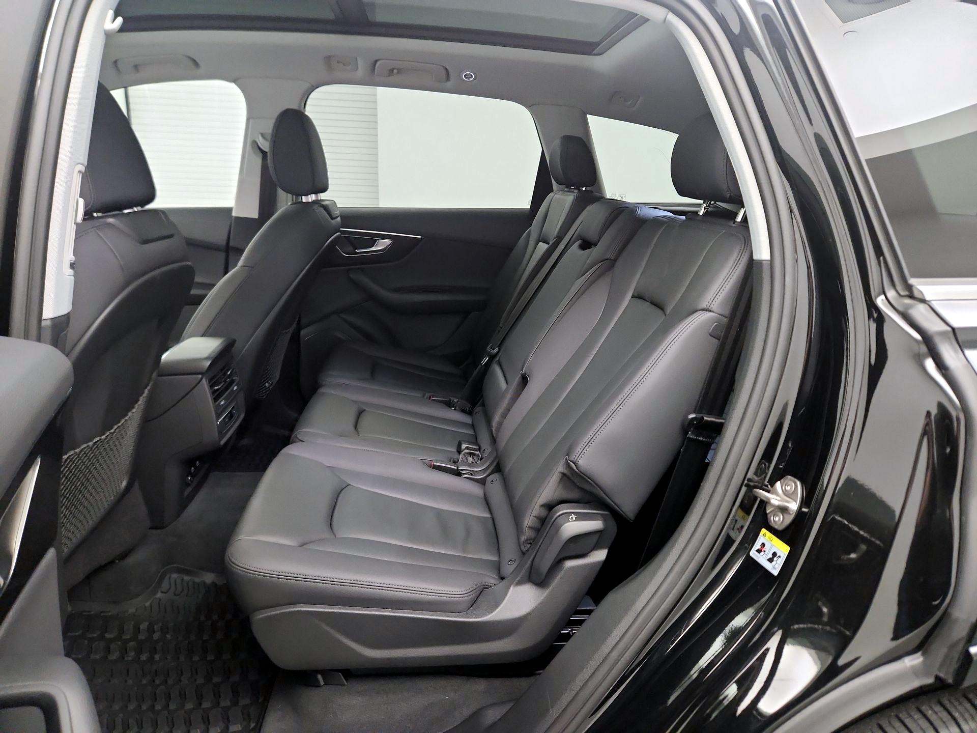 Thumbnail: 2023 Audi Q7 - 19