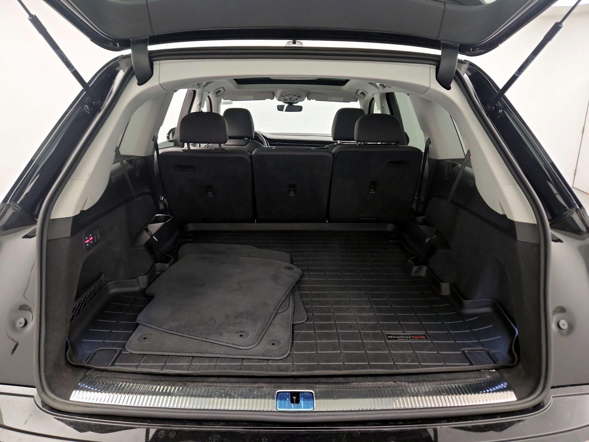 Thumbnail: 2023 Audi Q7 - 20