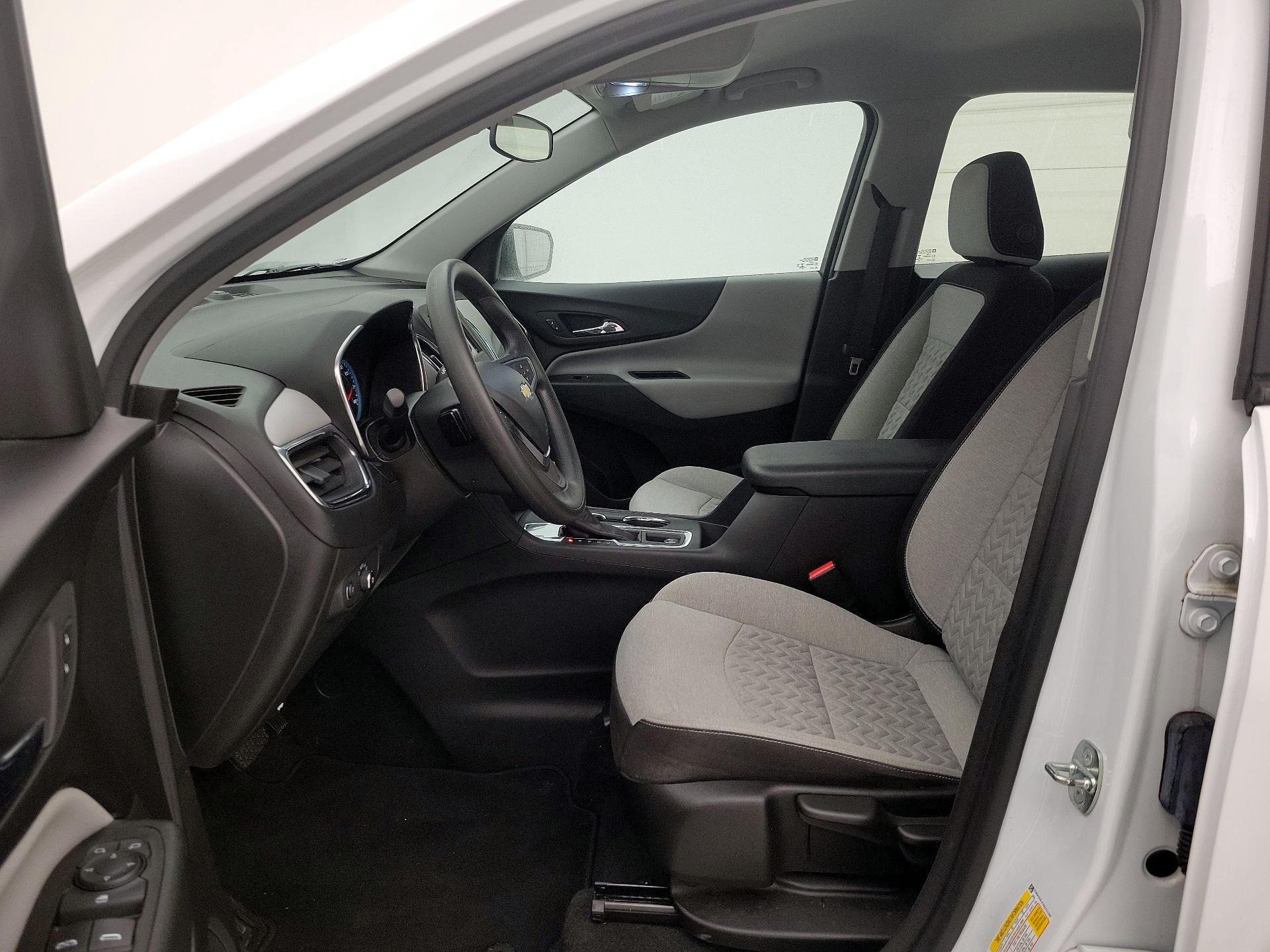 Thumbnail: 2022 Chevrolet Equinox - 11