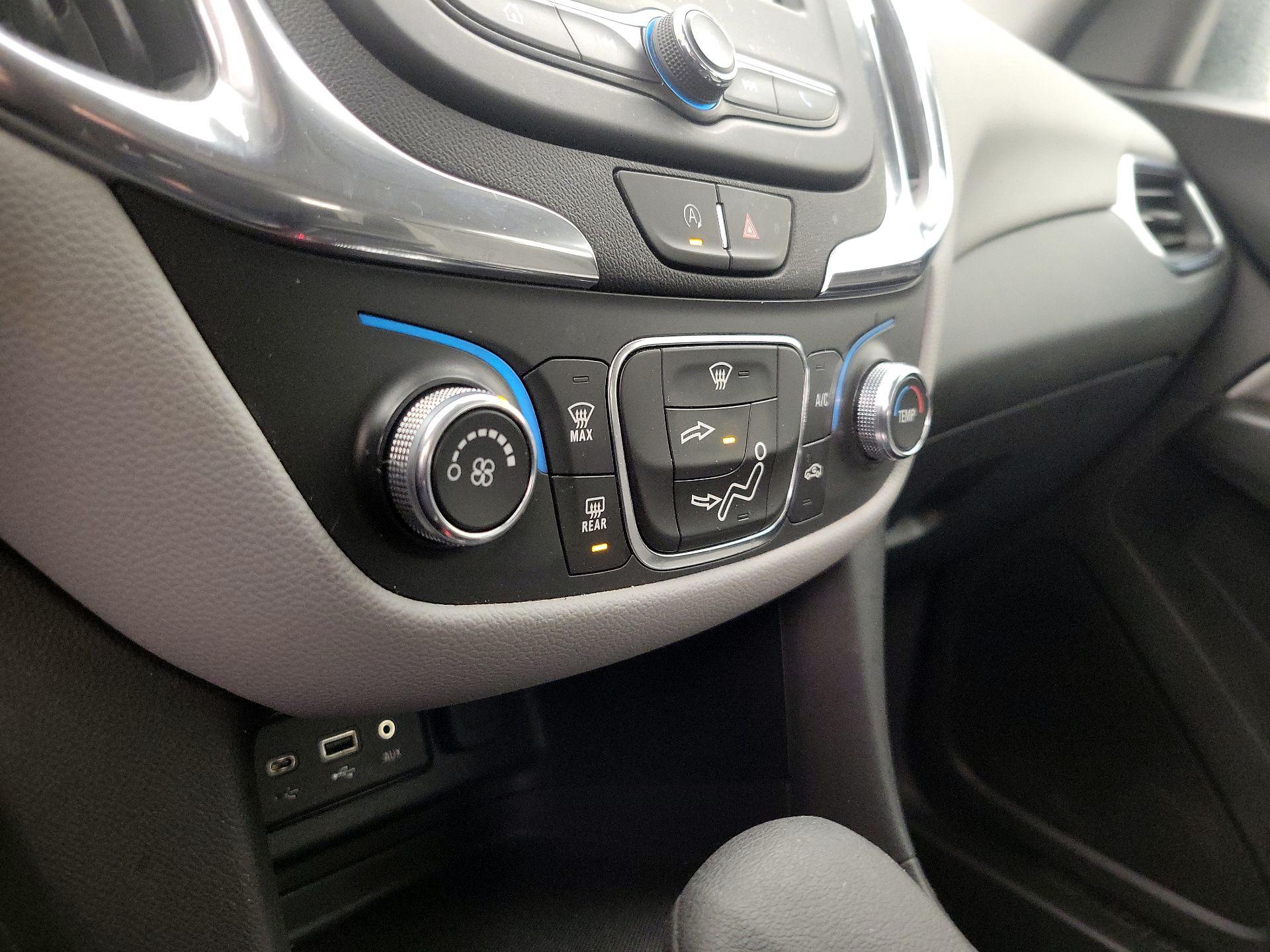 Thumbnail: 2022 Chevrolet Equinox - 16