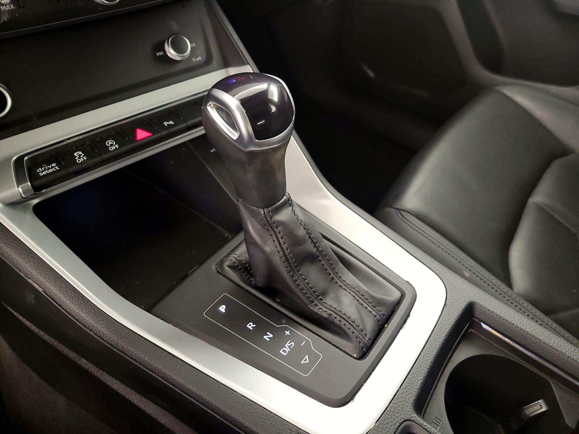 Thumbnail: 2023 Audi Q3 - 17