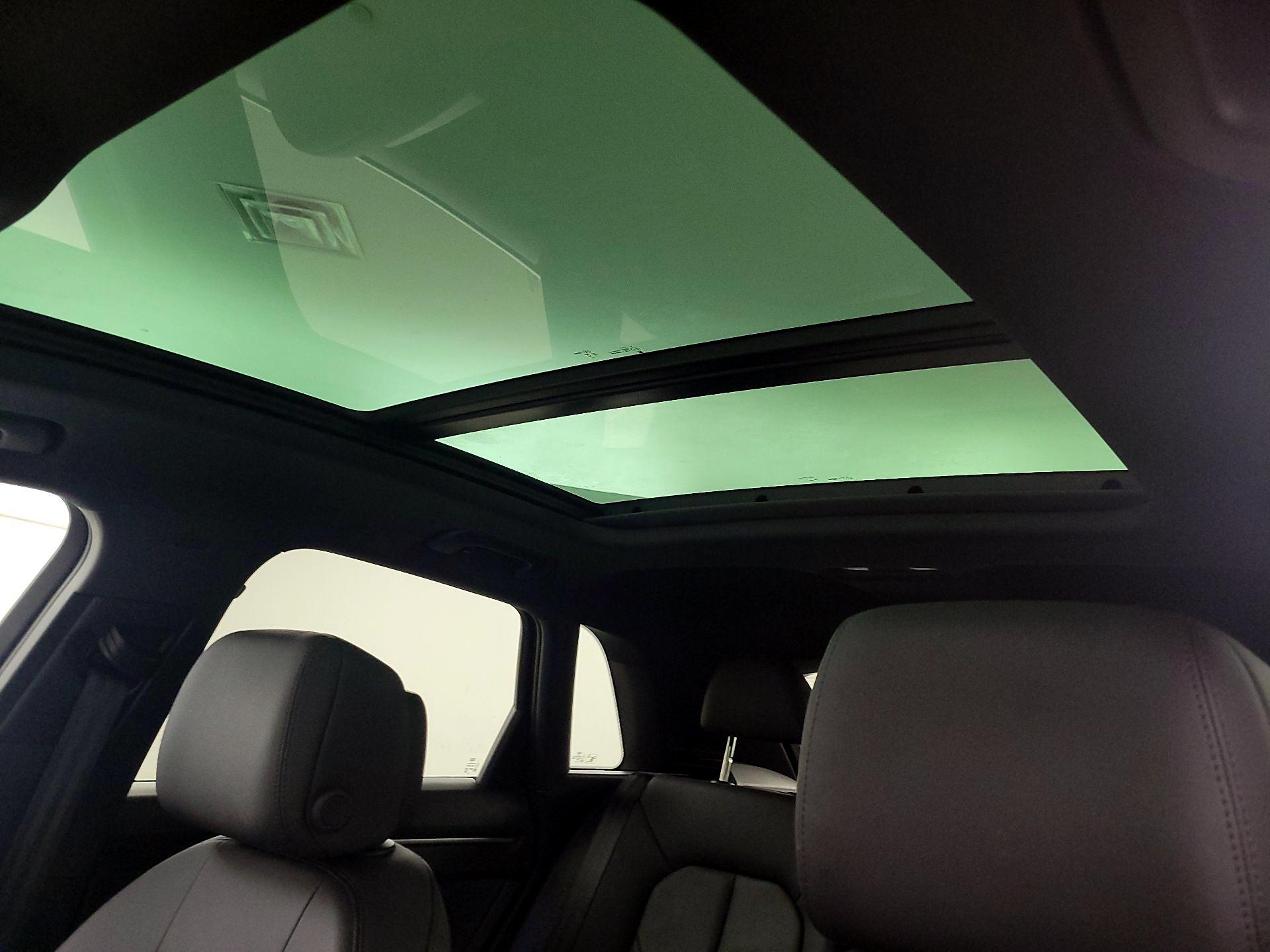 Thumbnail: 2023 Audi Q3 - 19