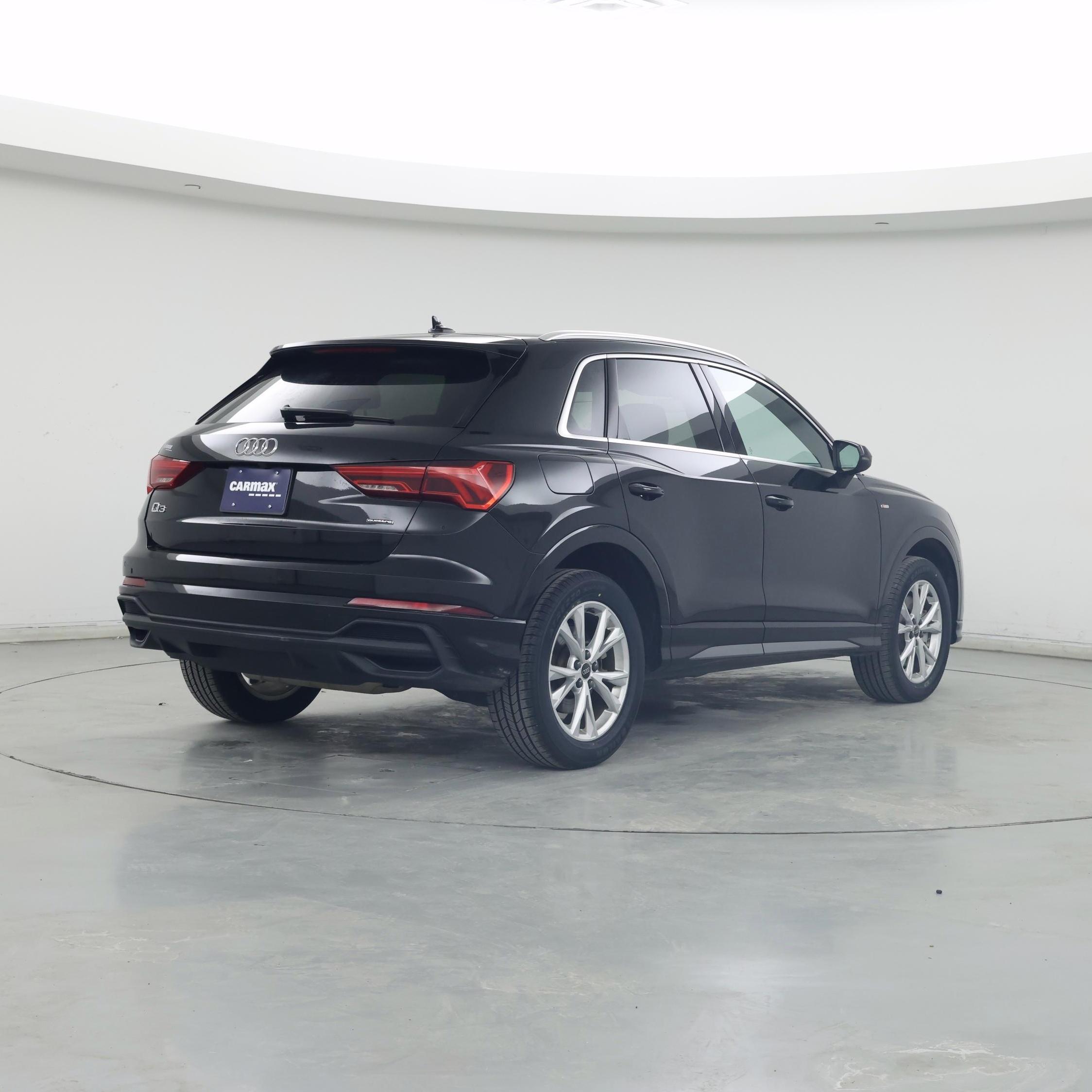 Thumbnail: 2023 Audi Q3 - 8