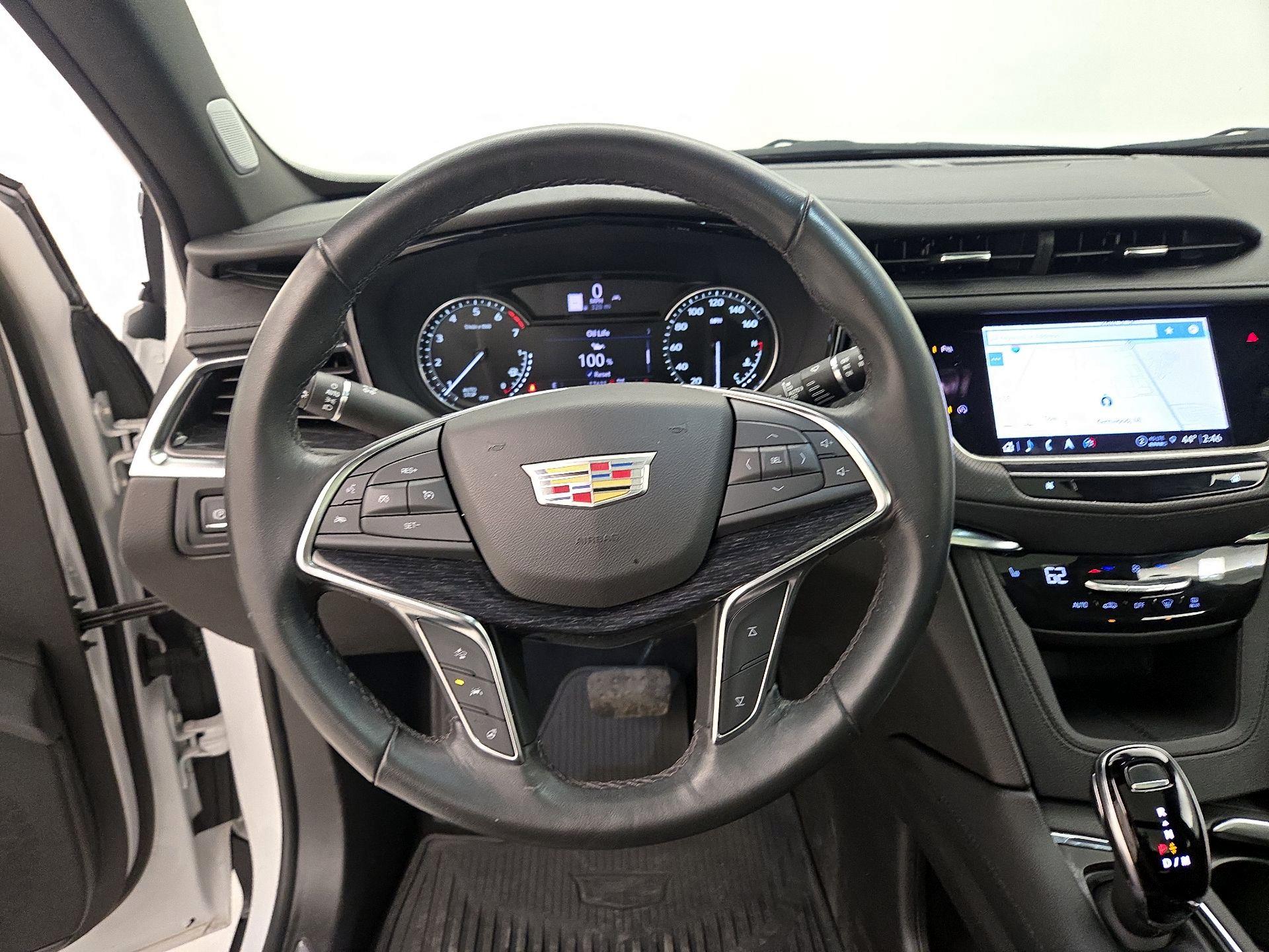 Thumbnail: 2023 Cadillac XT5 - 10