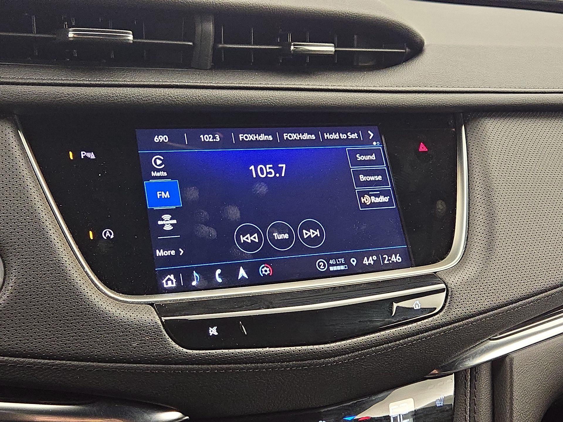 Thumbnail: 2023 Cadillac XT5 - 16