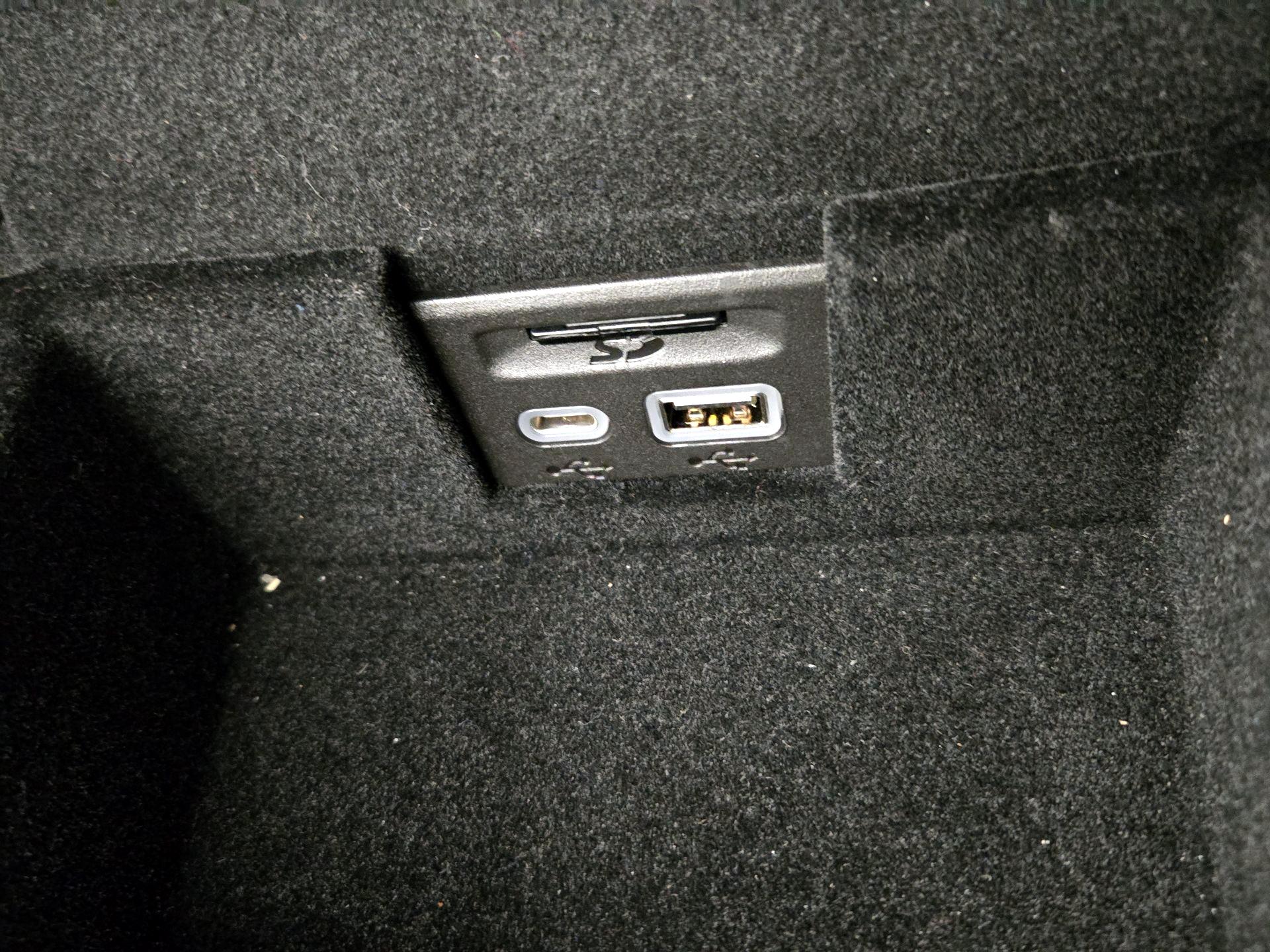 Thumbnail: 2023 Cadillac XT5 - 19