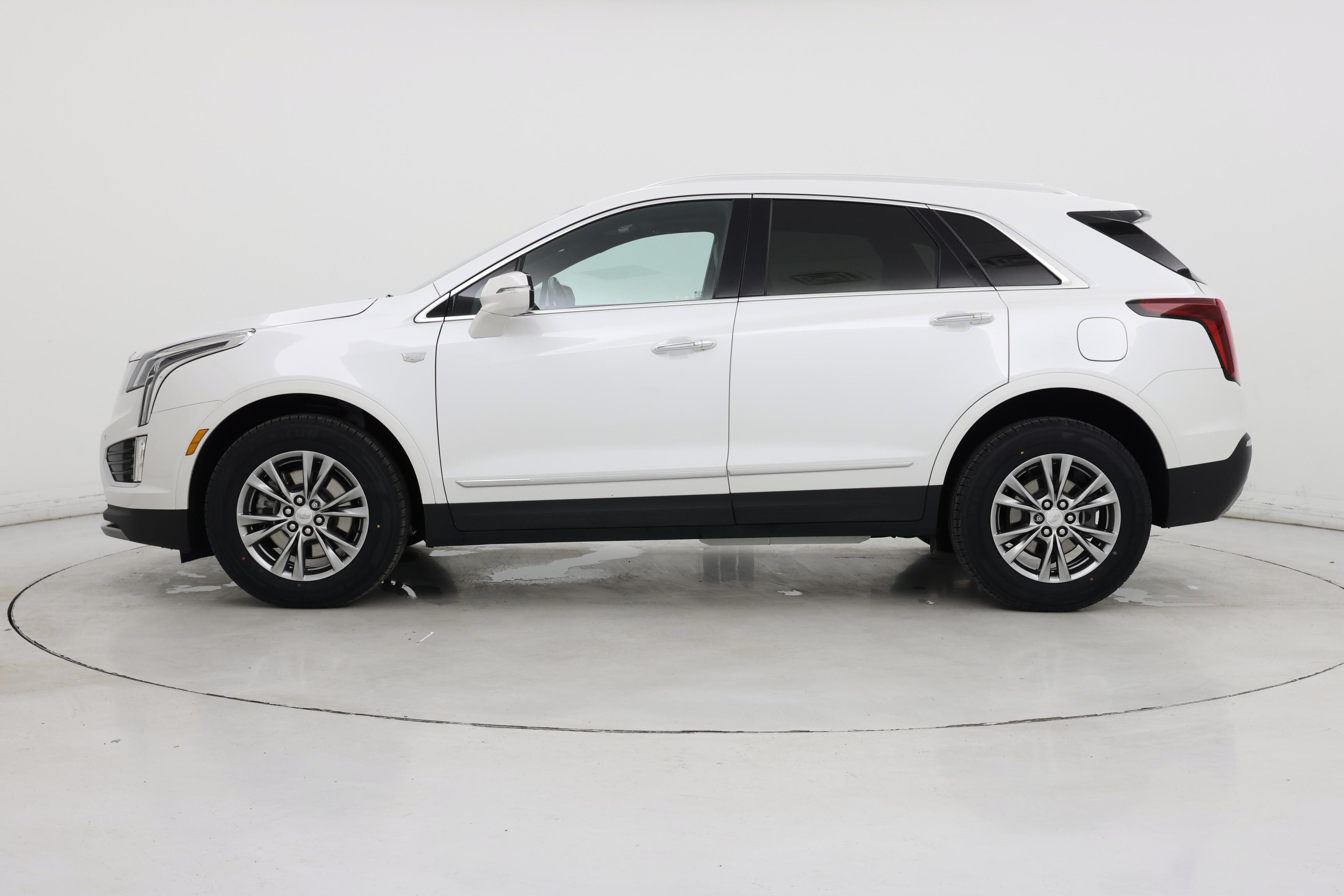 Thumbnail: 2023 Cadillac XT5 - 3