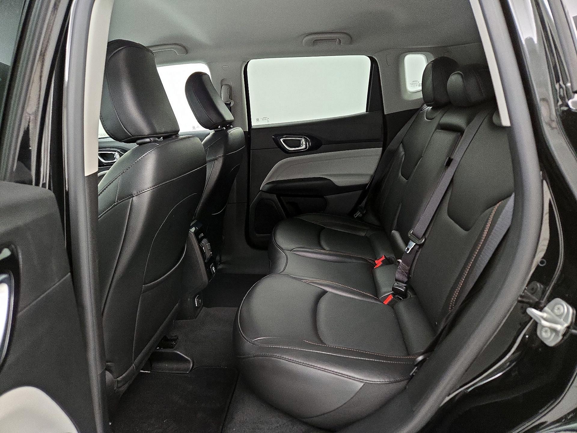 Thumbnail: 2022 Jeep Compass - 19