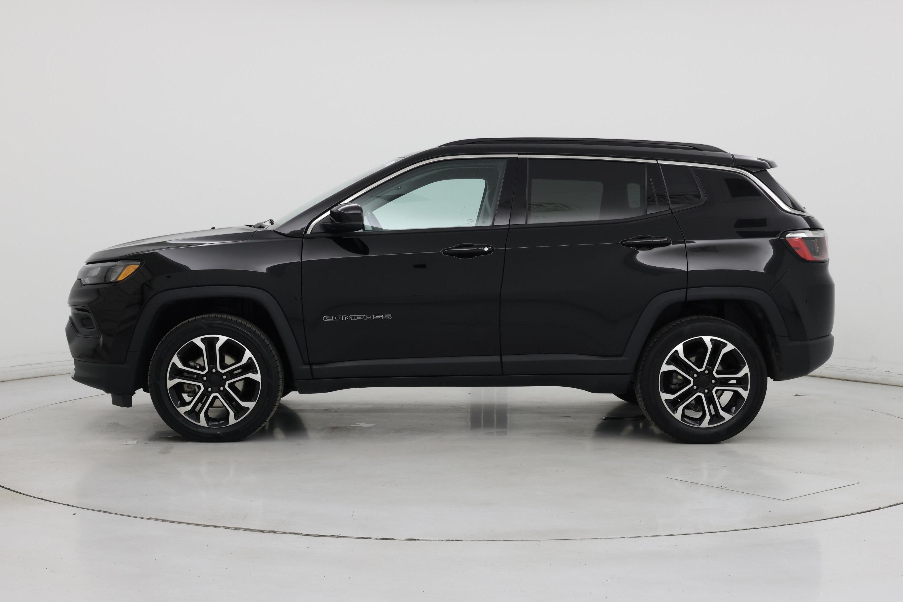 Thumbnail: 2022 Jeep Compass - 3
