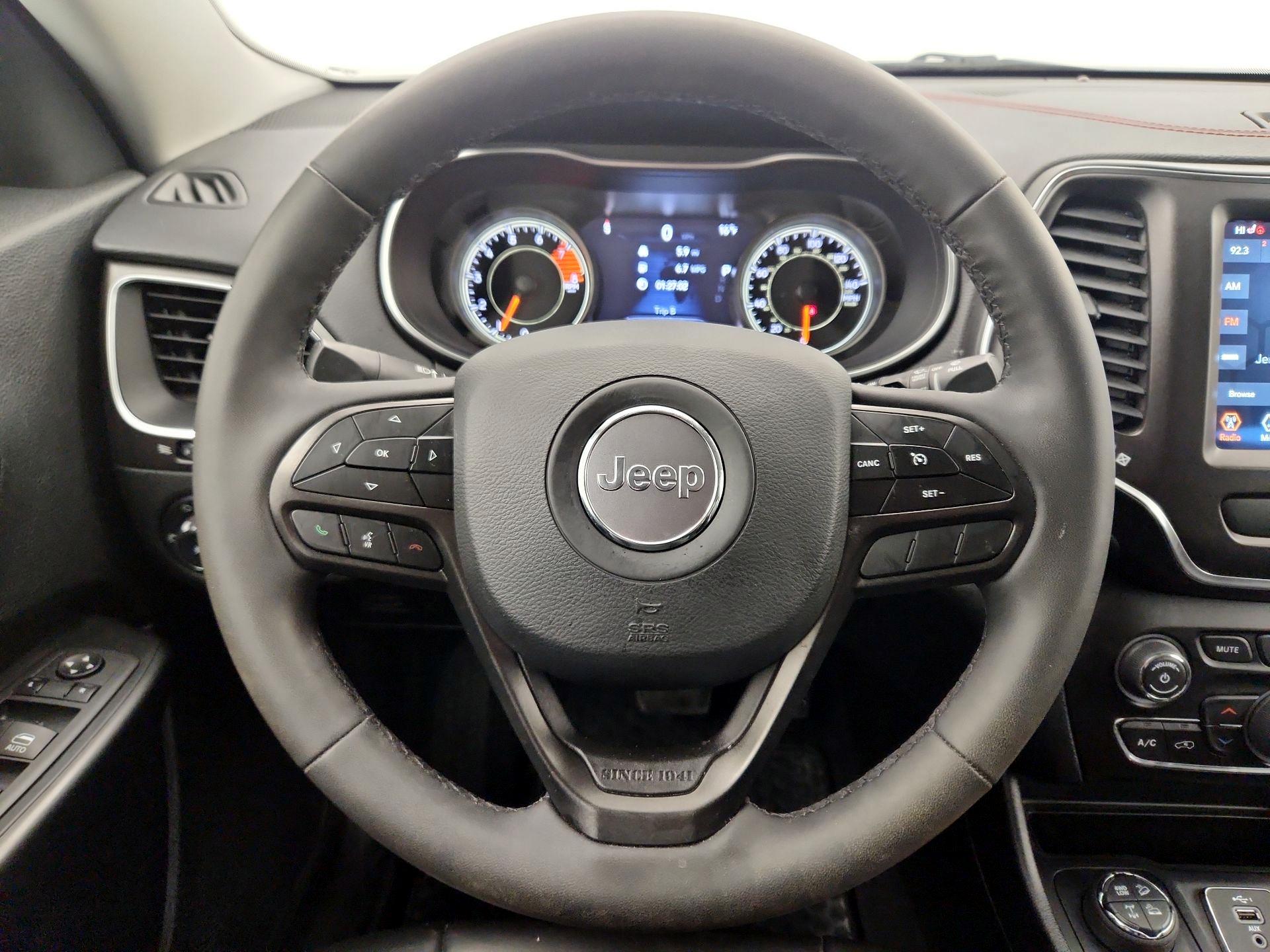 Thumbnail: 2022 Jeep Cherokee - 10