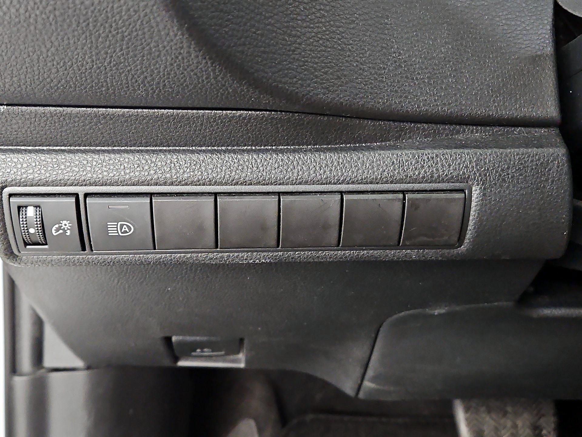 Thumbnail: 2023 Toyota Corolla - 13