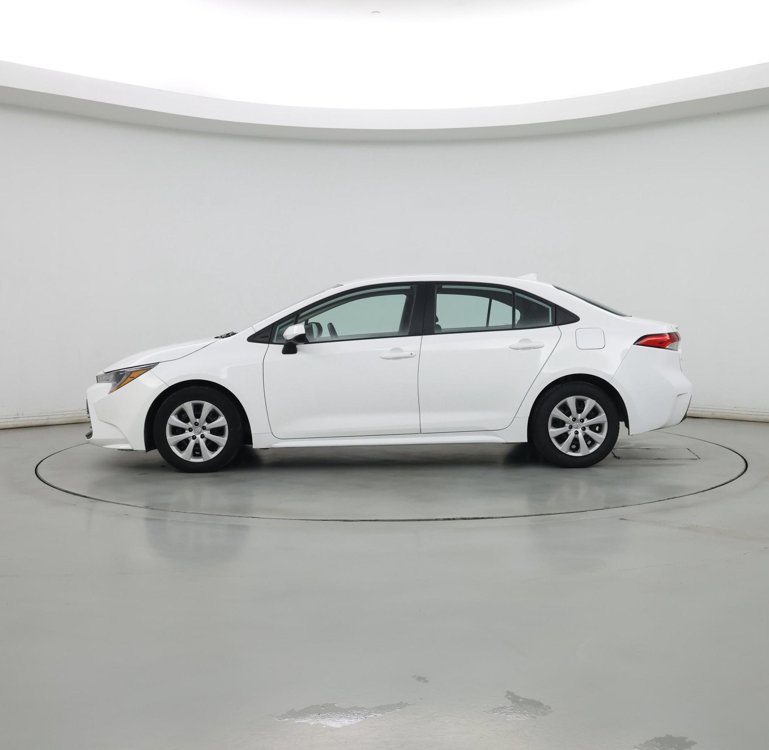 Thumbnail: 2023 Toyota Corolla - 3