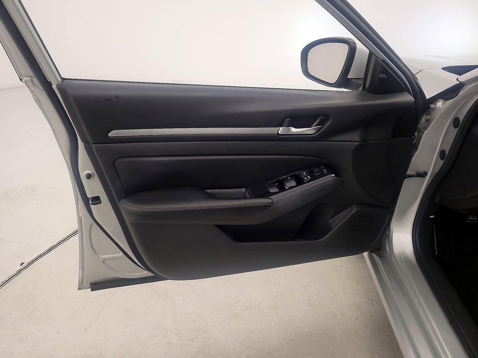 Thumbnail: 2023 Nissan Altima - 12