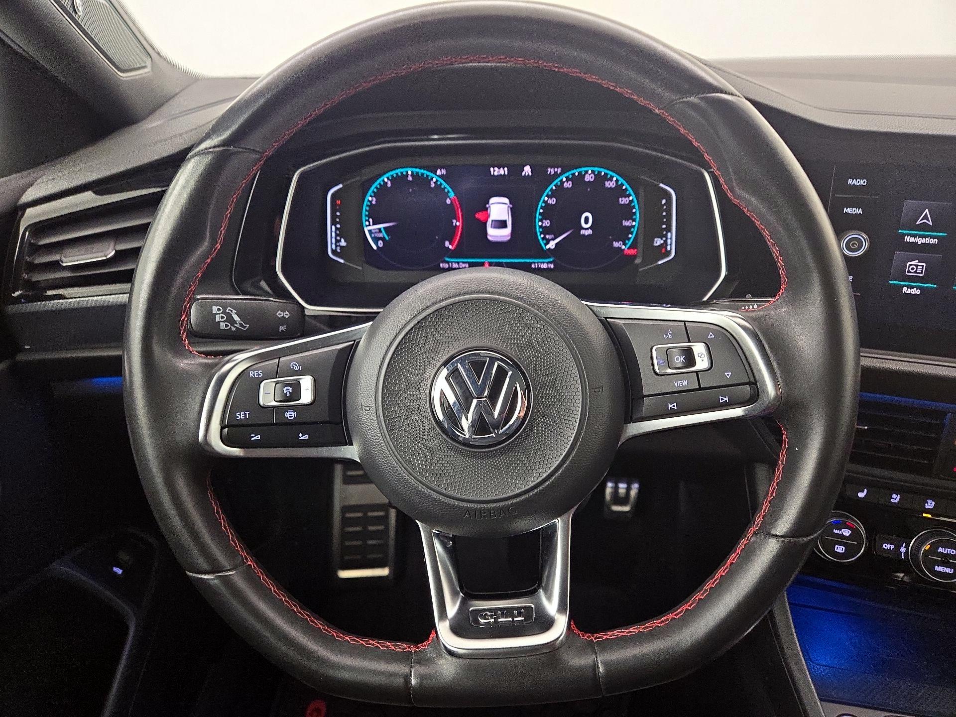 Thumbnail: 2021 Volkswagen Jetta - 10