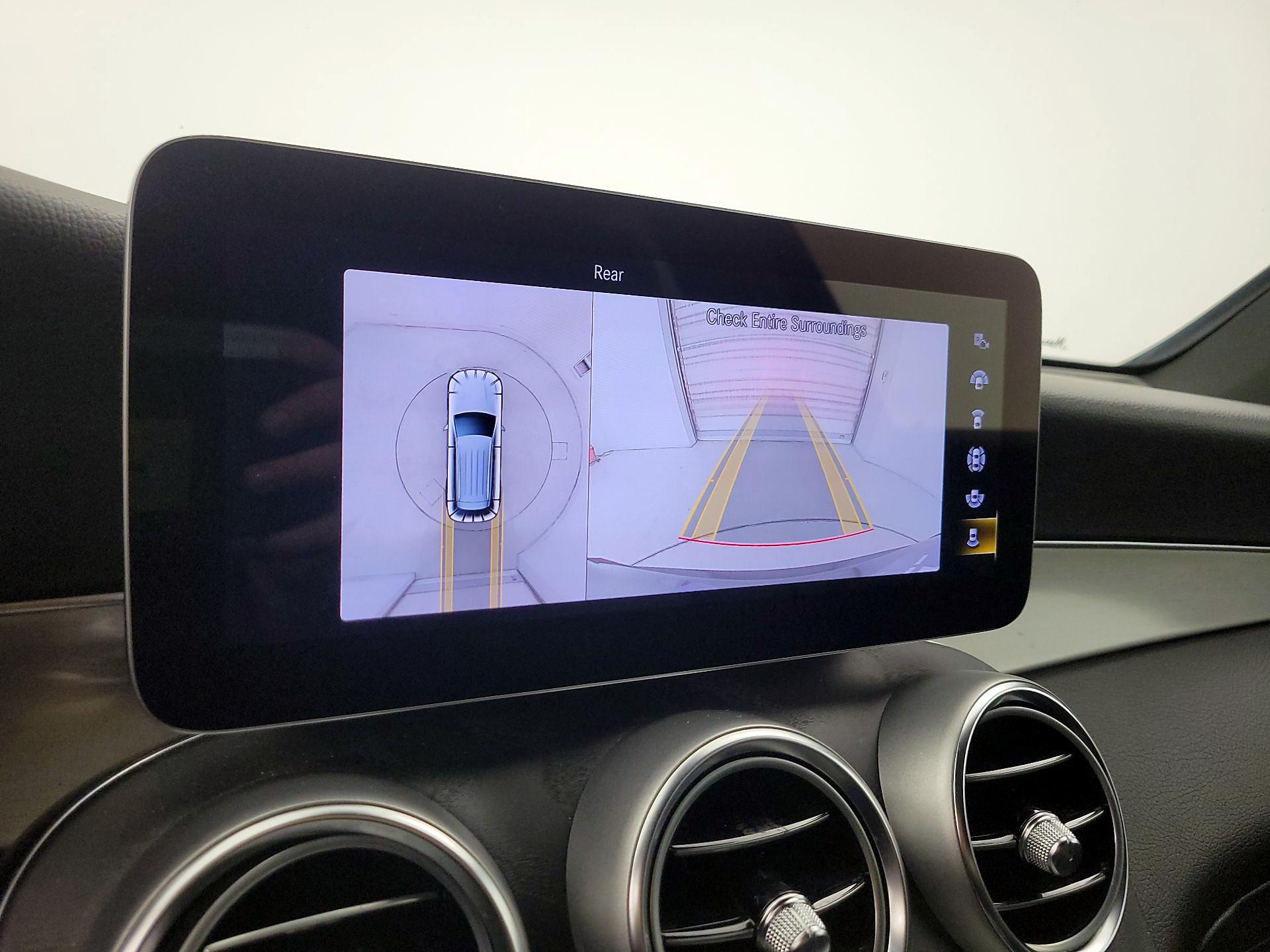 Thumbnail: 2022 Mercedes-Benz GLC - 14