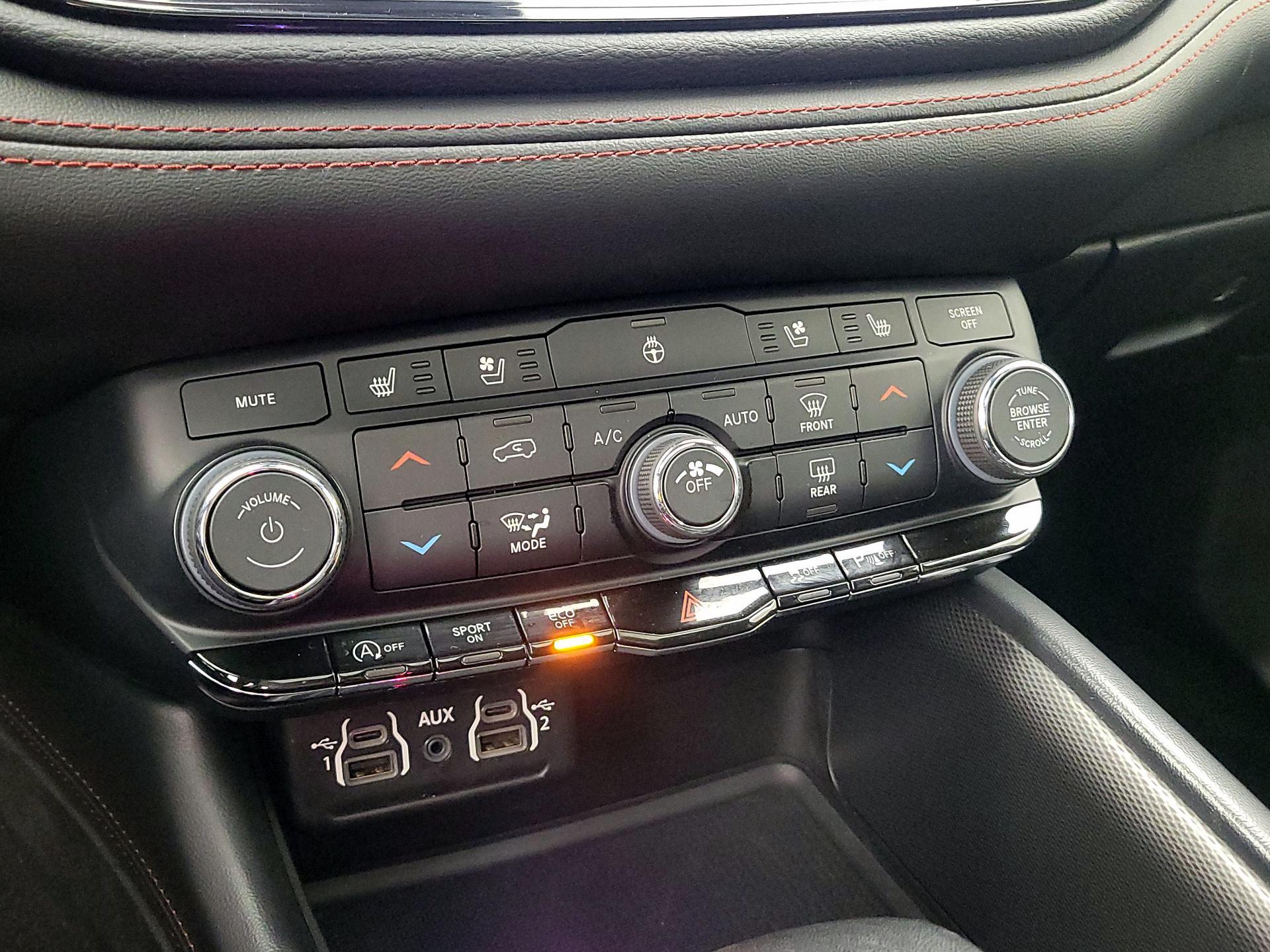 Thumbnail: 2023 Dodge Durango - 17