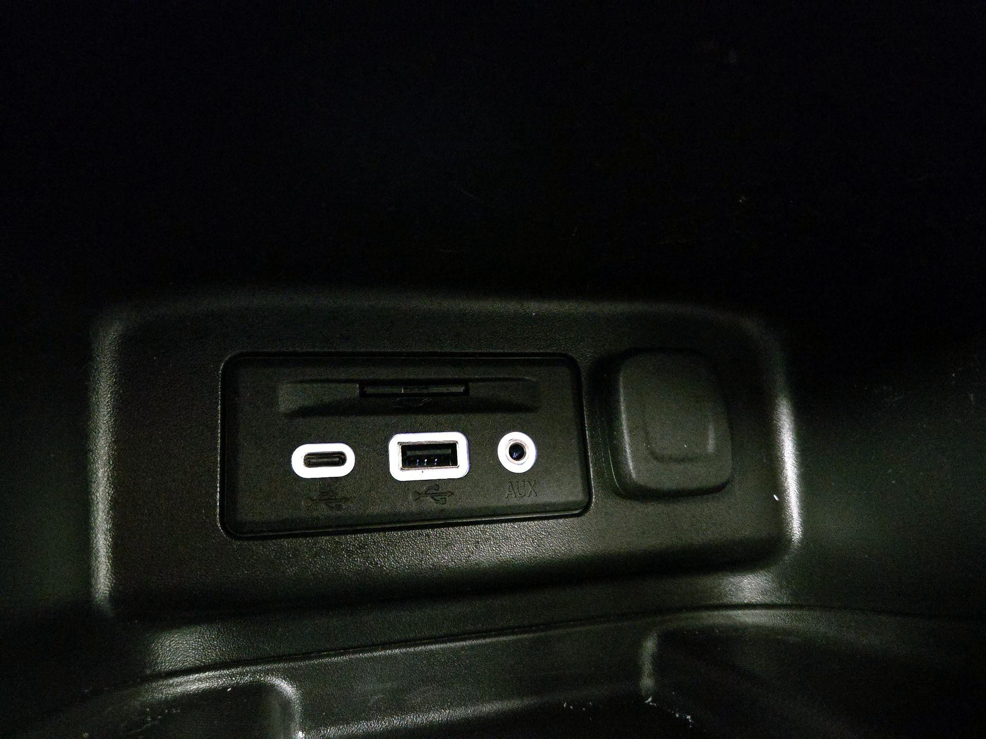 Thumbnail: 2021 Chevrolet Equinox - 19