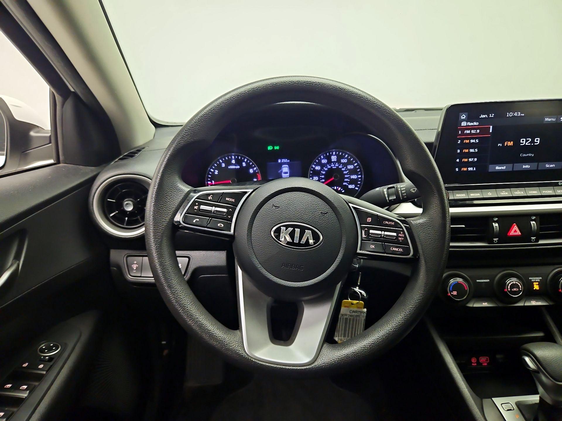 Thumbnail: 2021 Kia Forte - 10