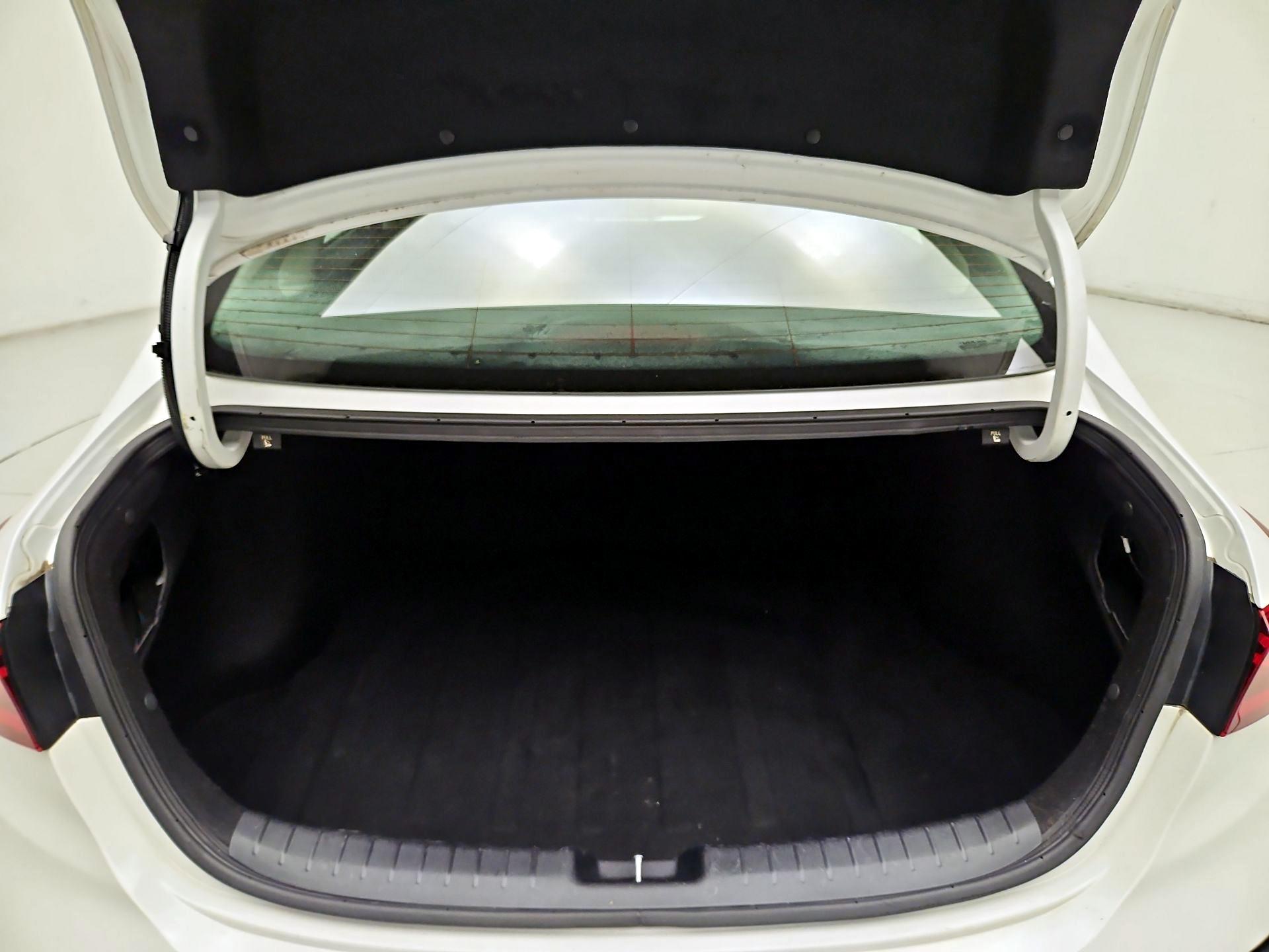 Thumbnail: 2021 Kia Forte - 18