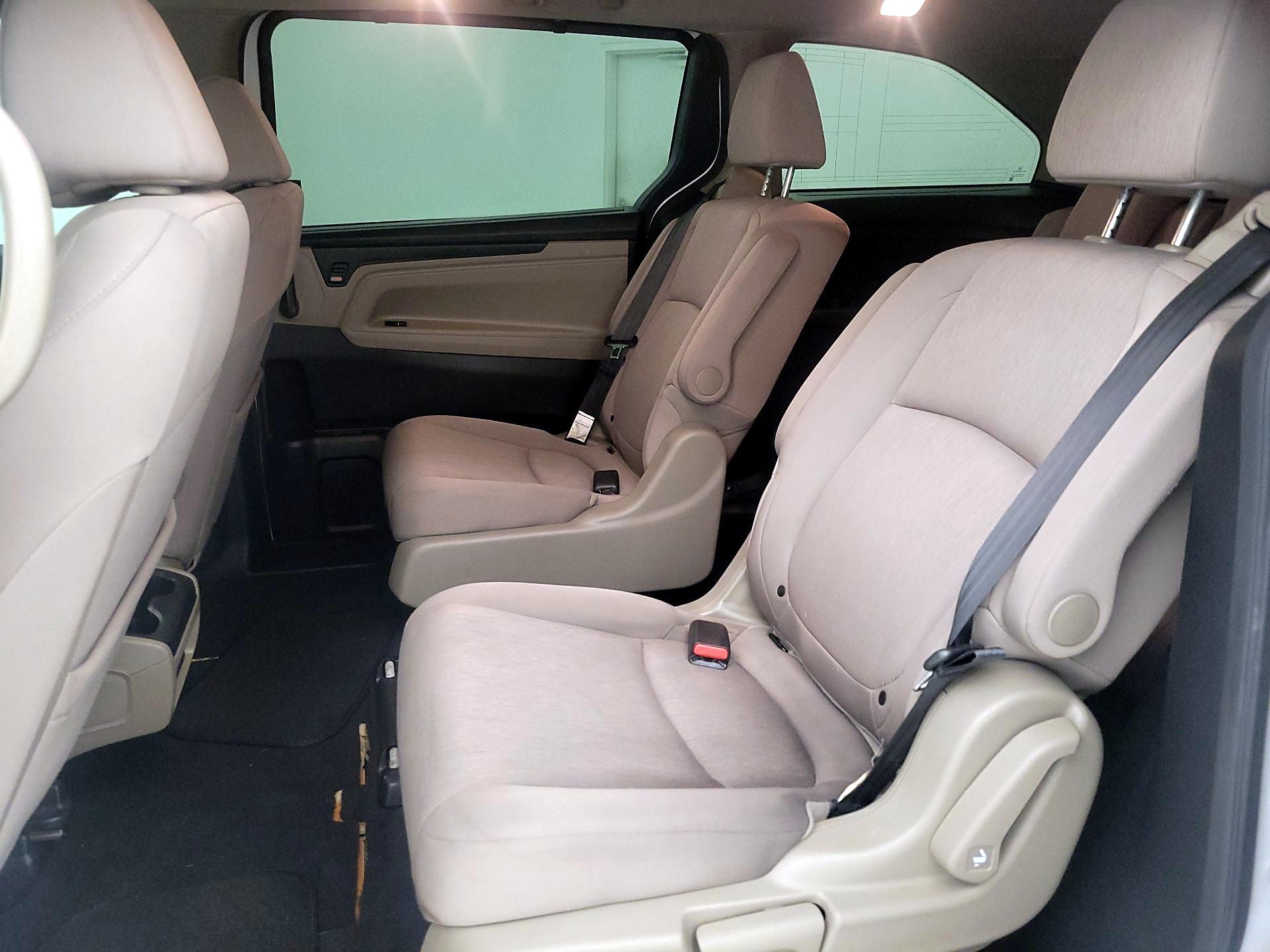 Thumbnail: 2020 Honda Odyssey - 19