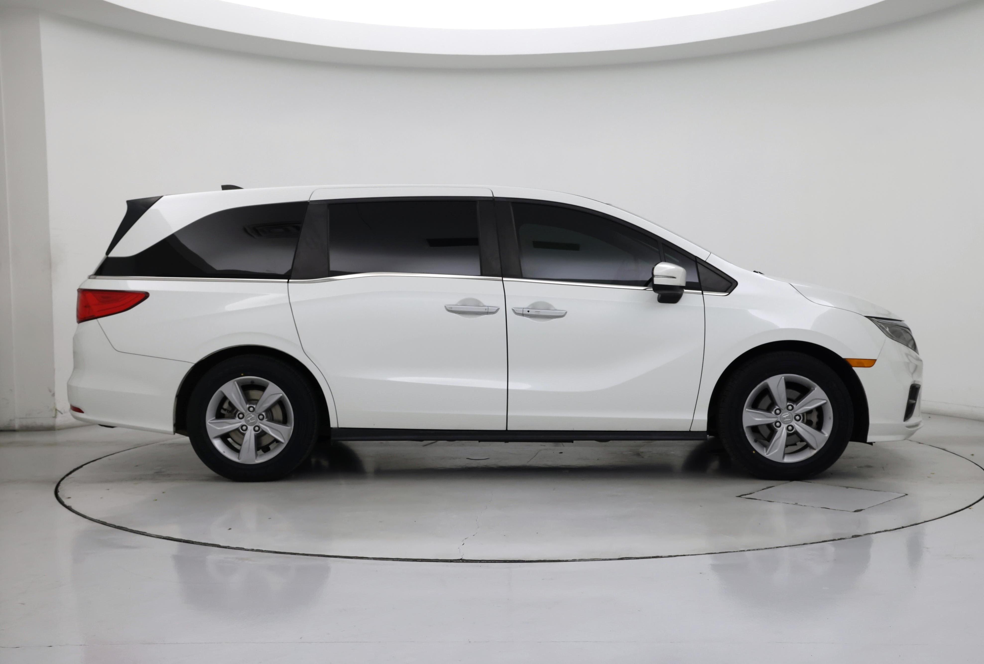 Thumbnail: 2020 Honda Odyssey - 7