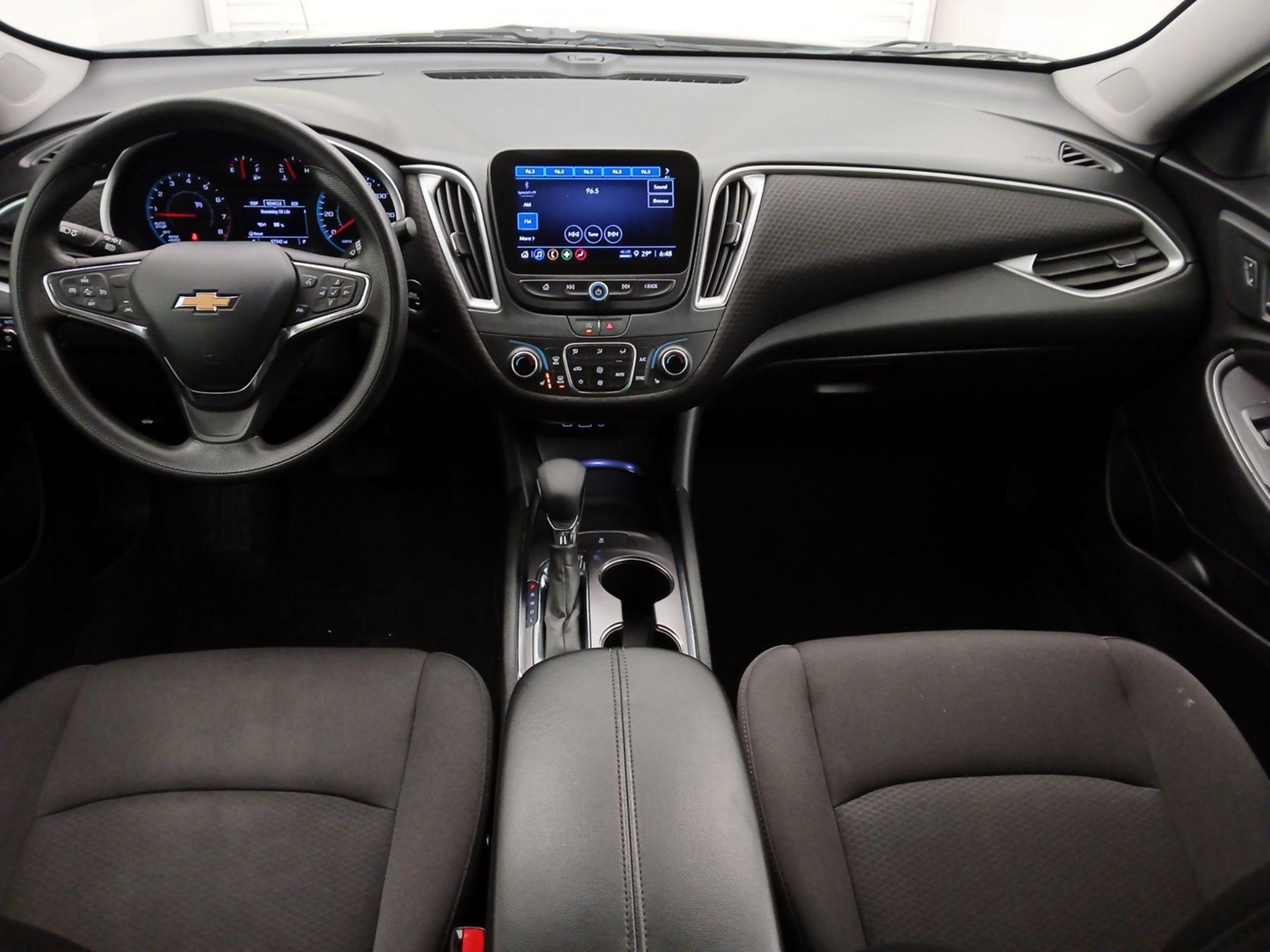 Thumbnail: 2023 Chevrolet Malibu - 9