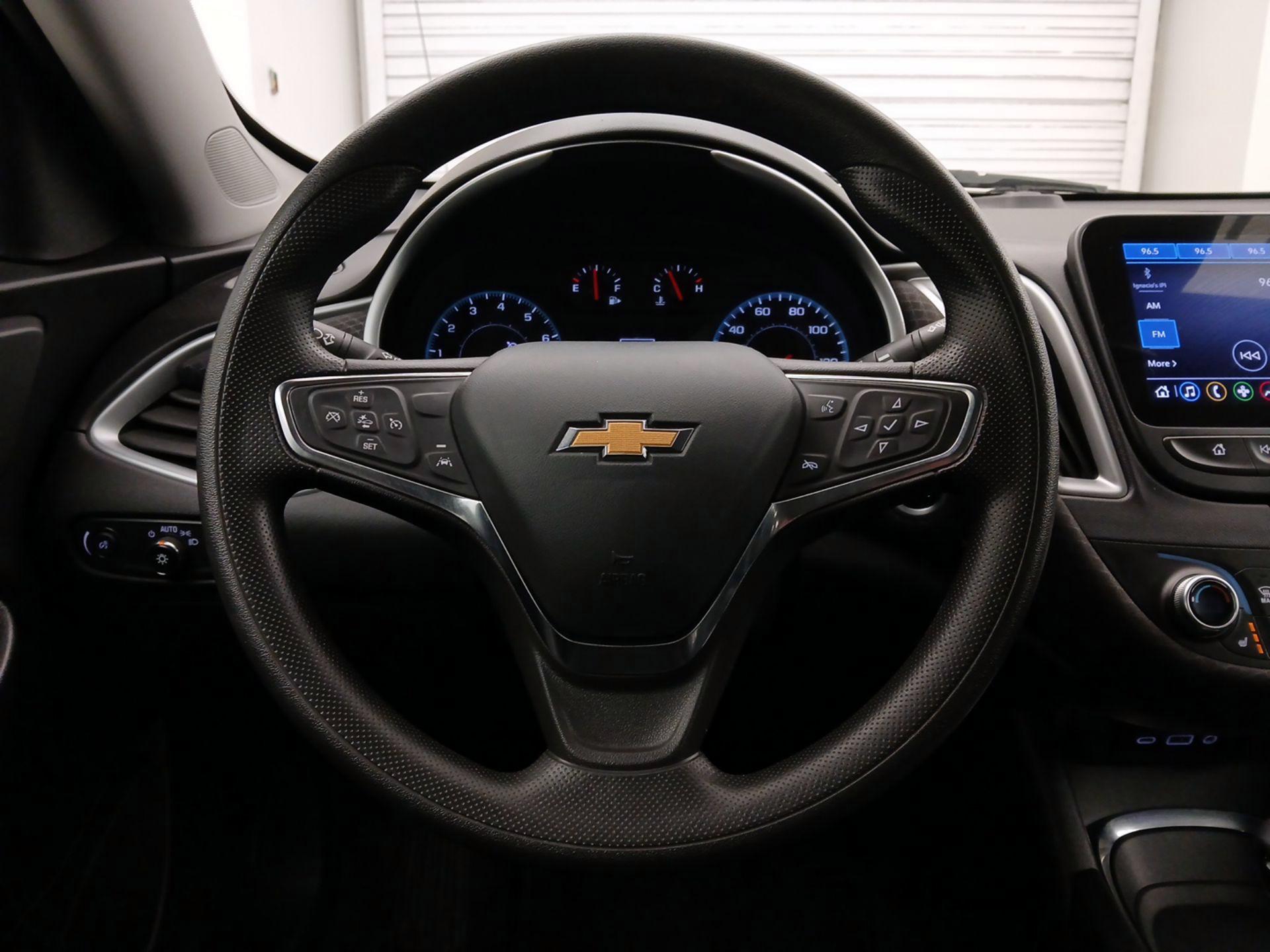 Thumbnail: 2023 Chevrolet Malibu - 10