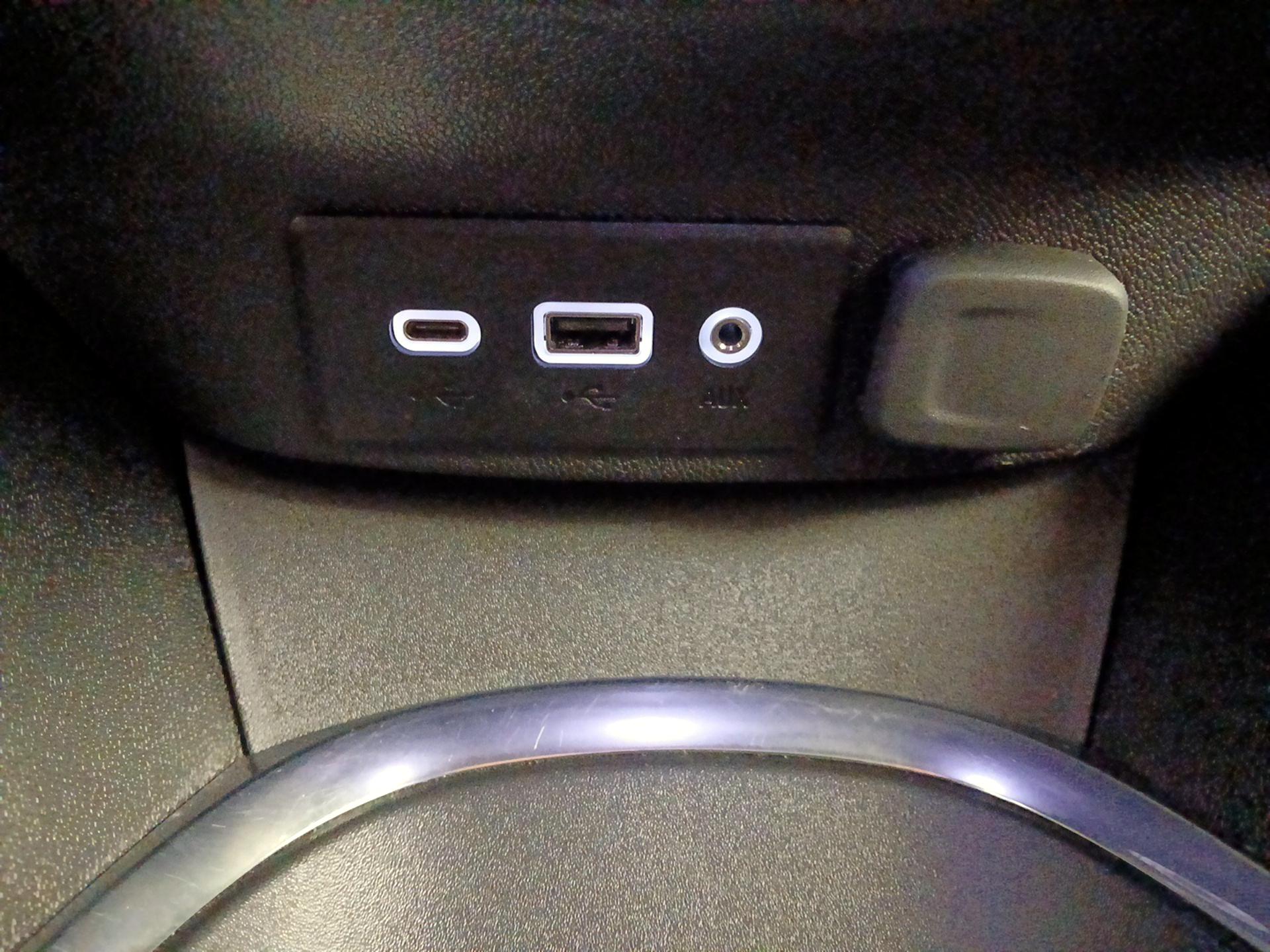 Thumbnail: 2023 Chevrolet Malibu - 18