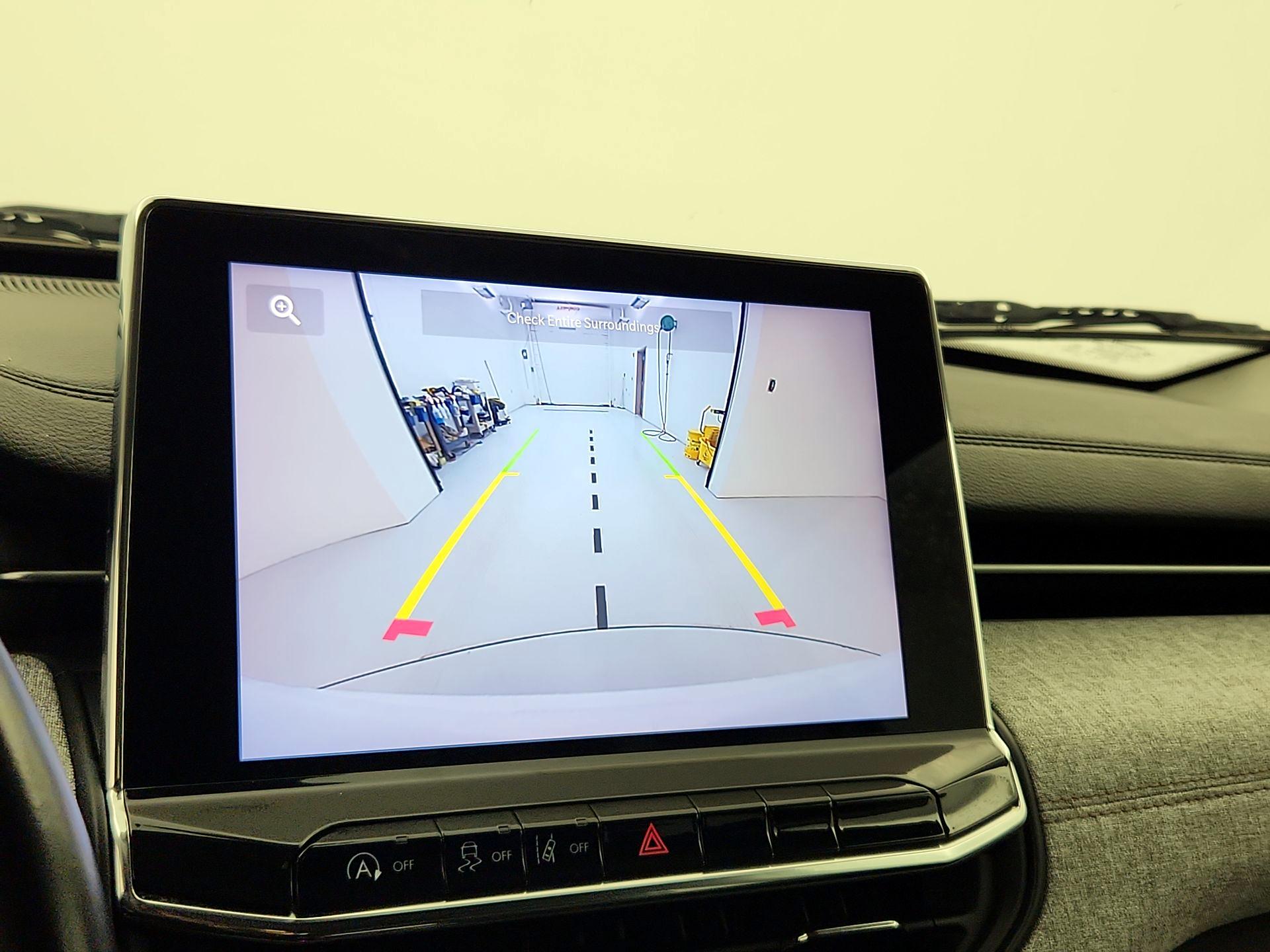 Thumbnail: 2022 Jeep Compass - 14