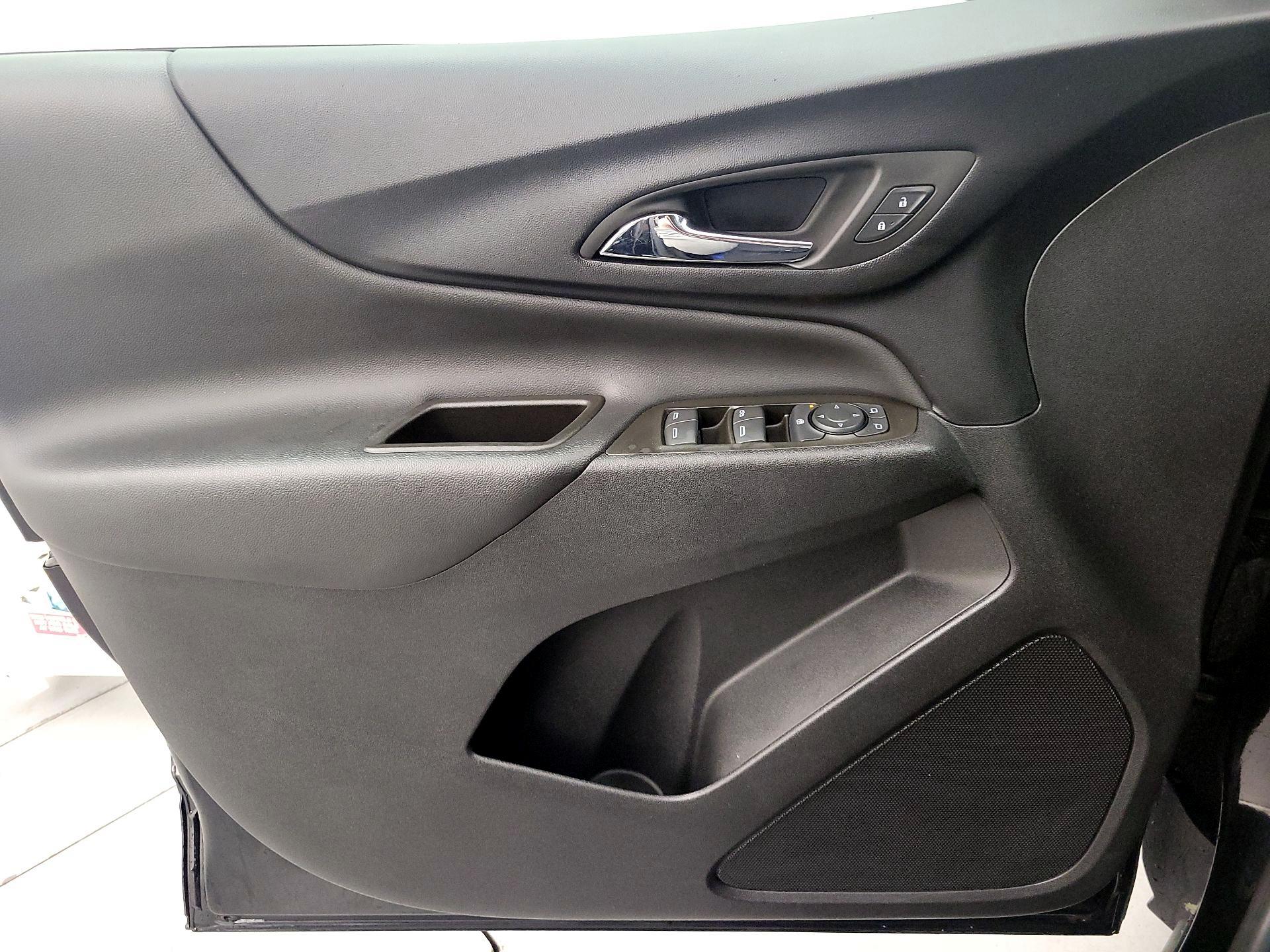 Thumbnail: 2023 Chevrolet Equinox - 12