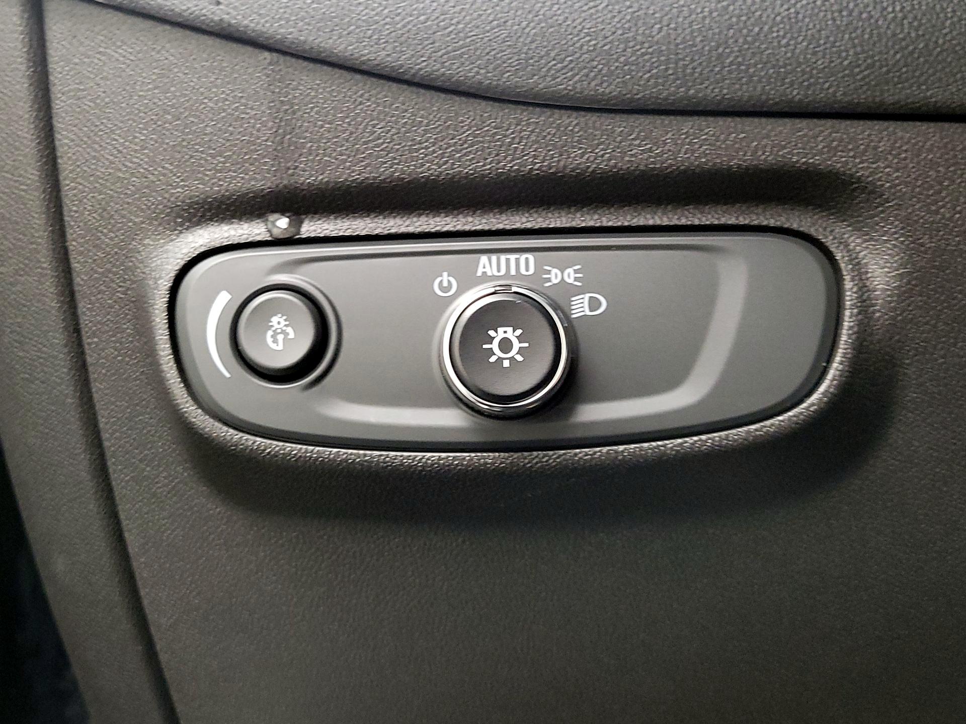 Thumbnail: 2023 Chevrolet Equinox - 13