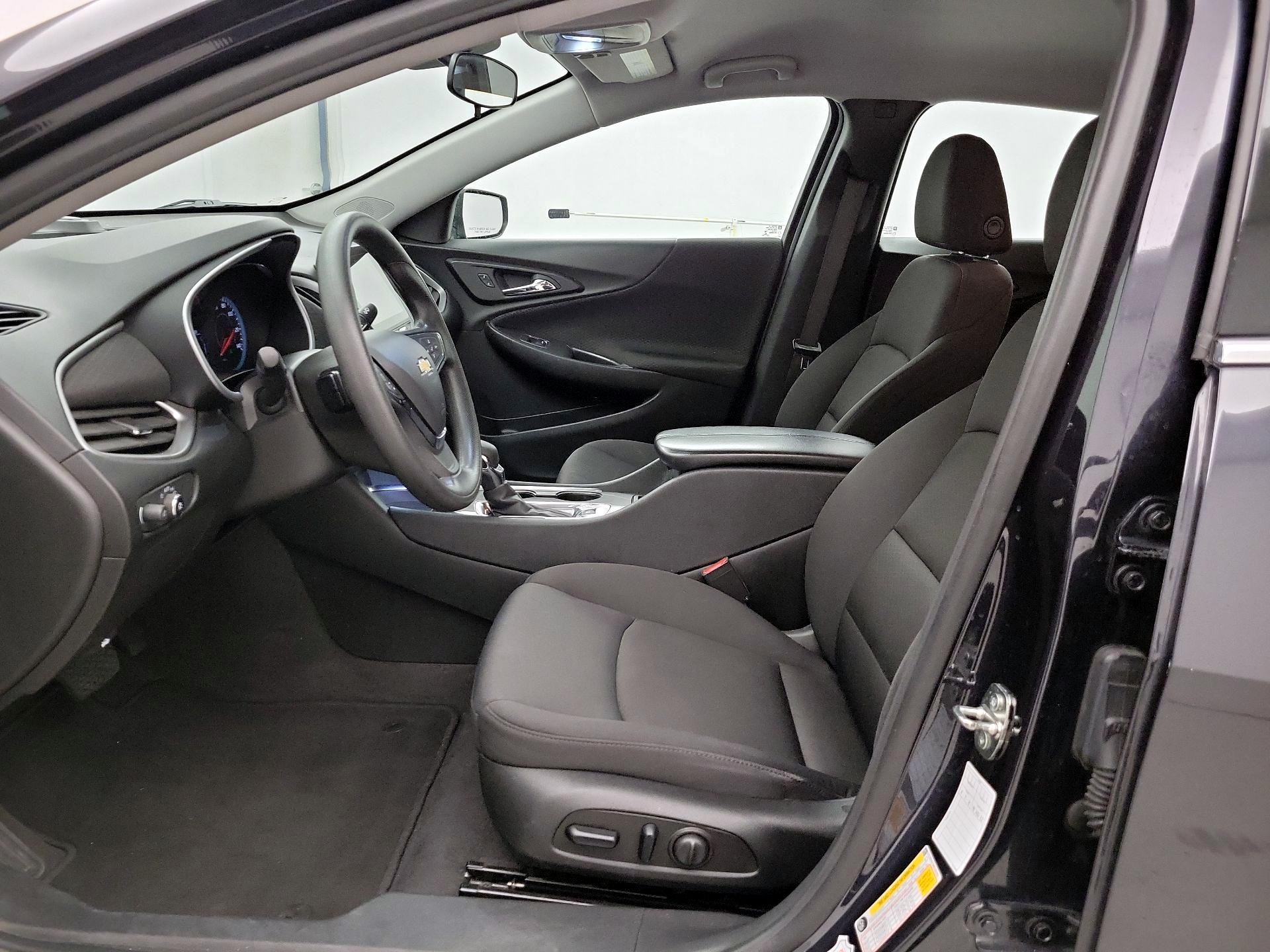 Thumbnail: 2023 Chevrolet Malibu - 11