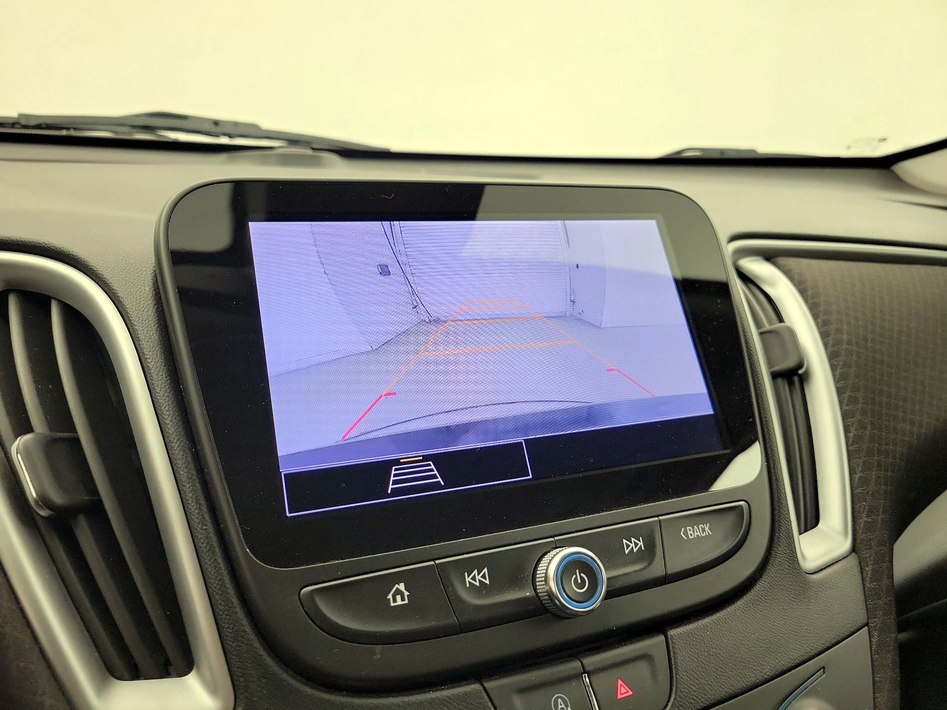 Thumbnail: 2023 Chevrolet Malibu - 14