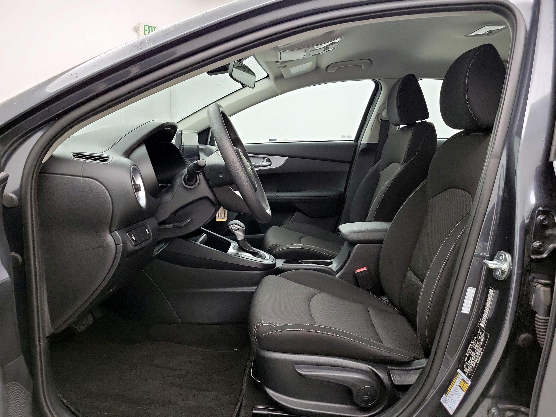 Thumbnail: 2024 Kia Forte - 11