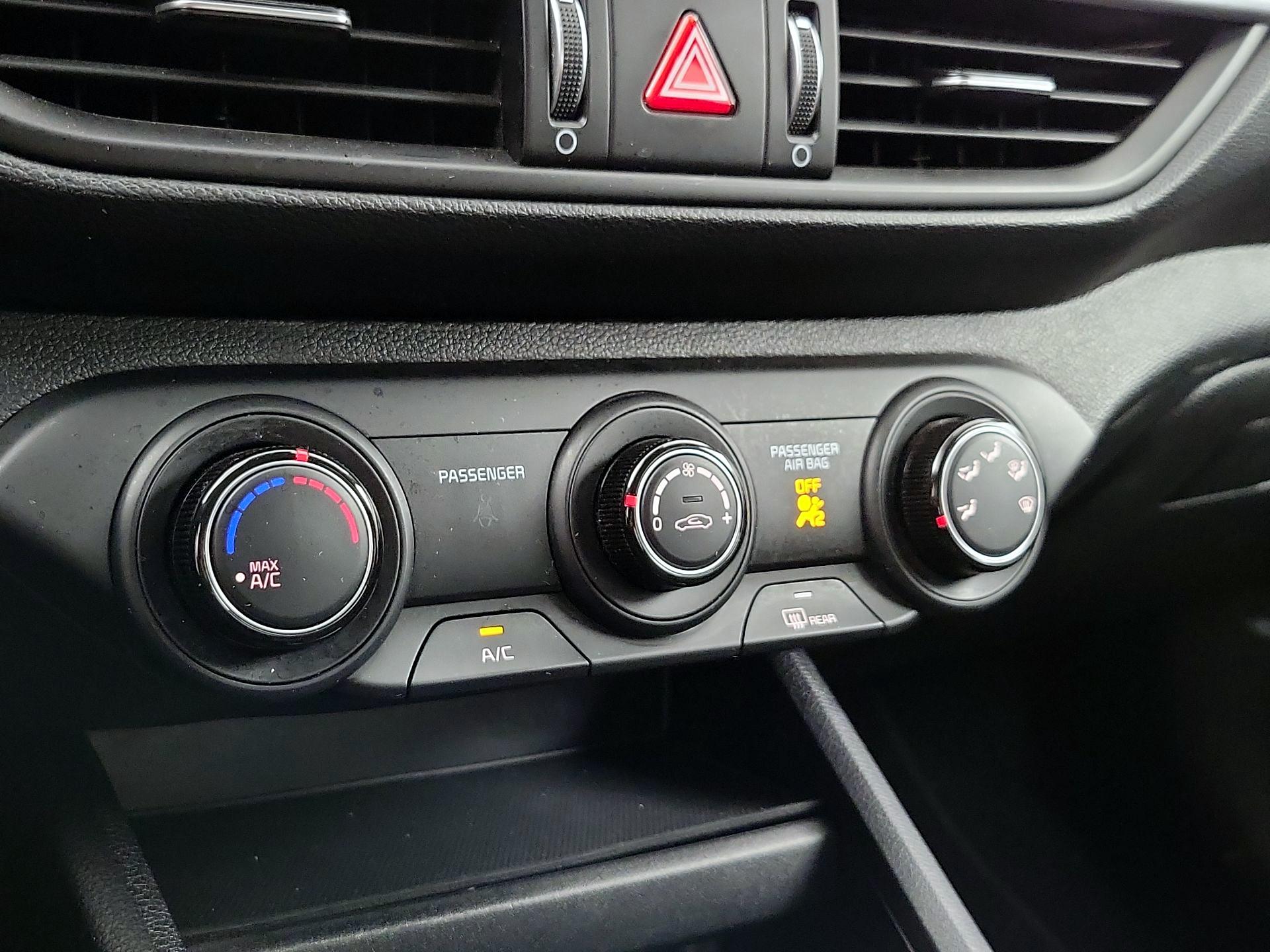 Thumbnail: 2024 Kia Forte - 16