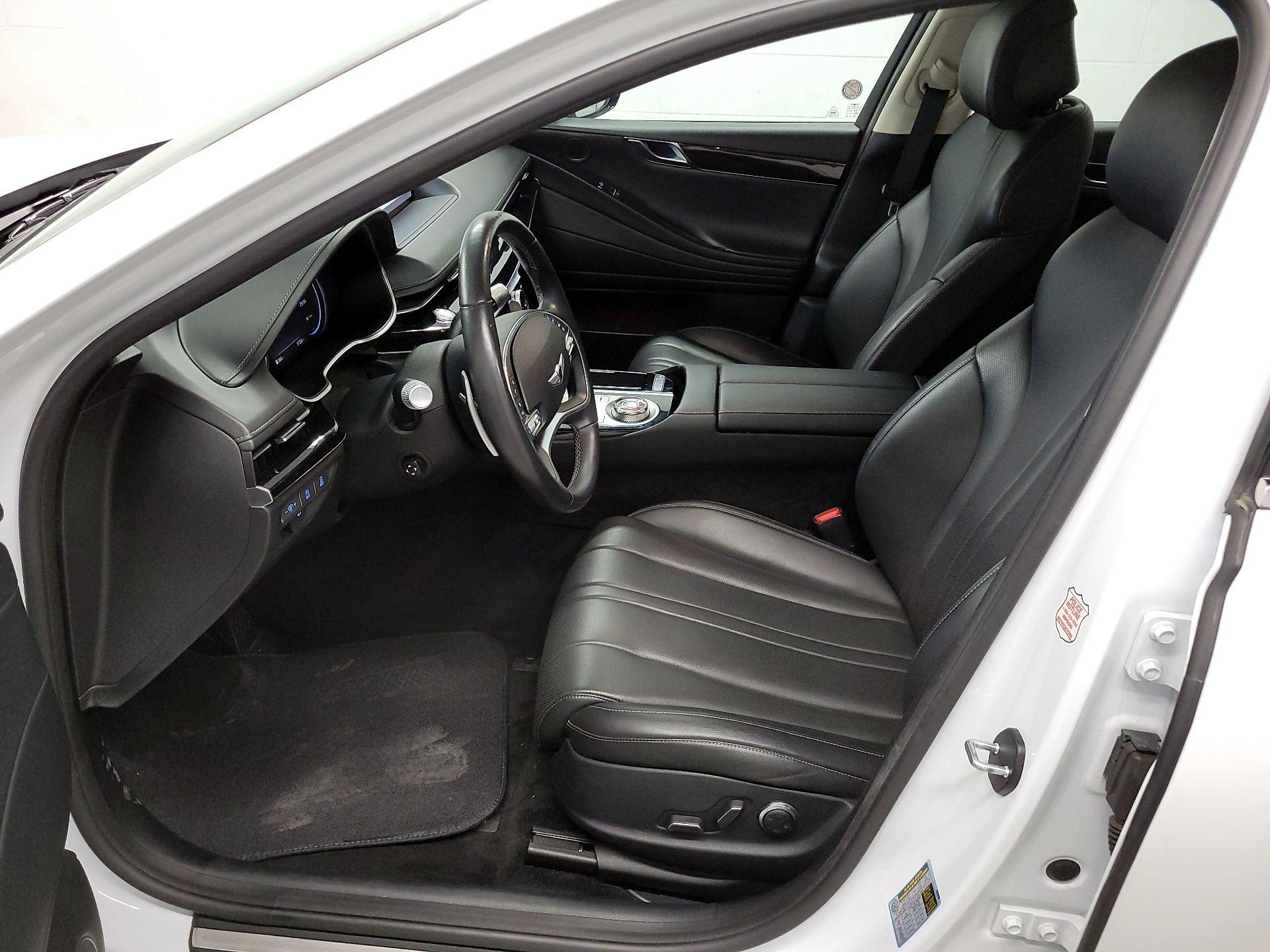 Thumbnail: 2023 Genesis G80 - 11