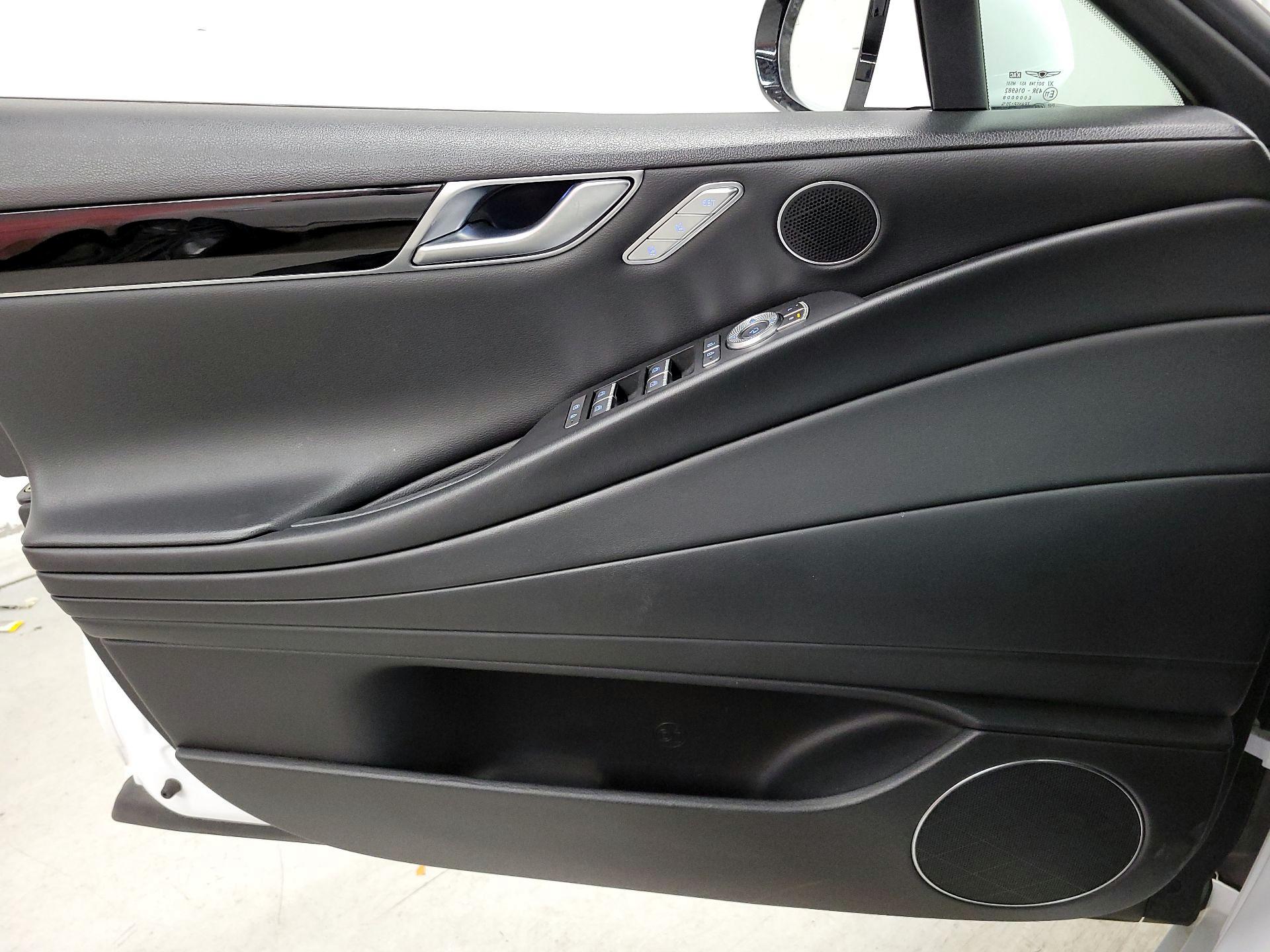 Thumbnail: 2023 Genesis G80 - 12