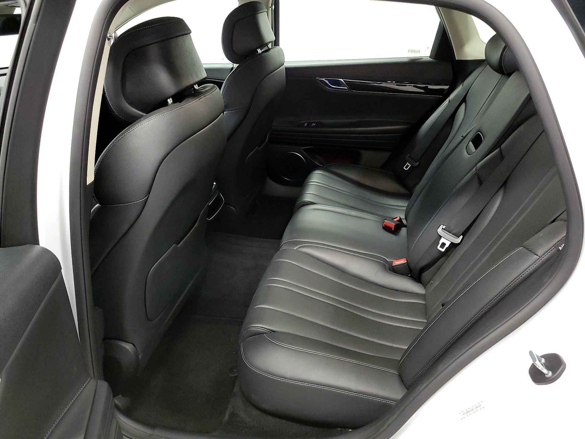 Thumbnail: 2023 Genesis G80 - 20